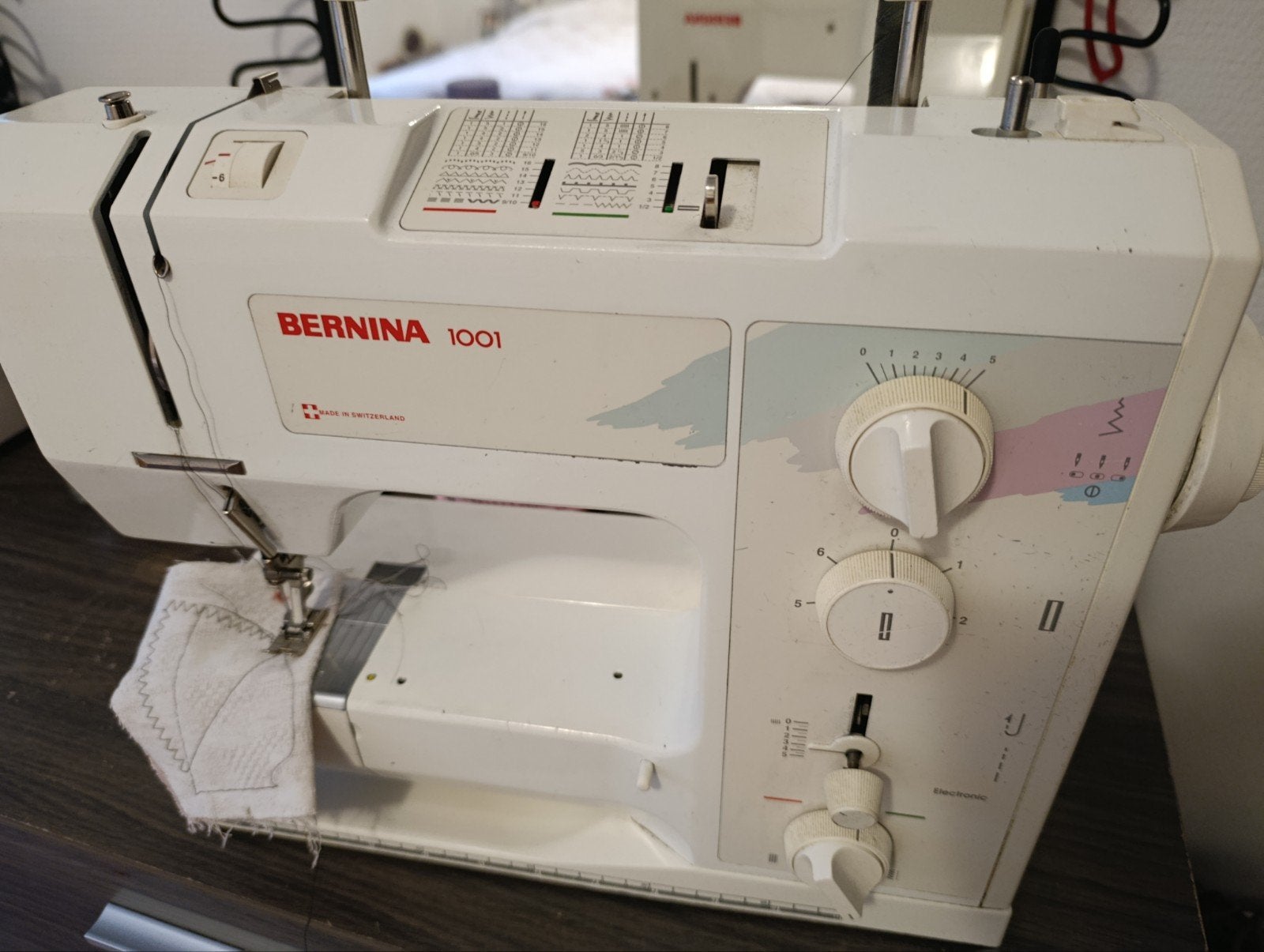 Bernina 1001 Naaimachine - Betrouwbaar en Compleet, Ophalen of Verzenden, Gebruikt, Naaimachine, Bernina