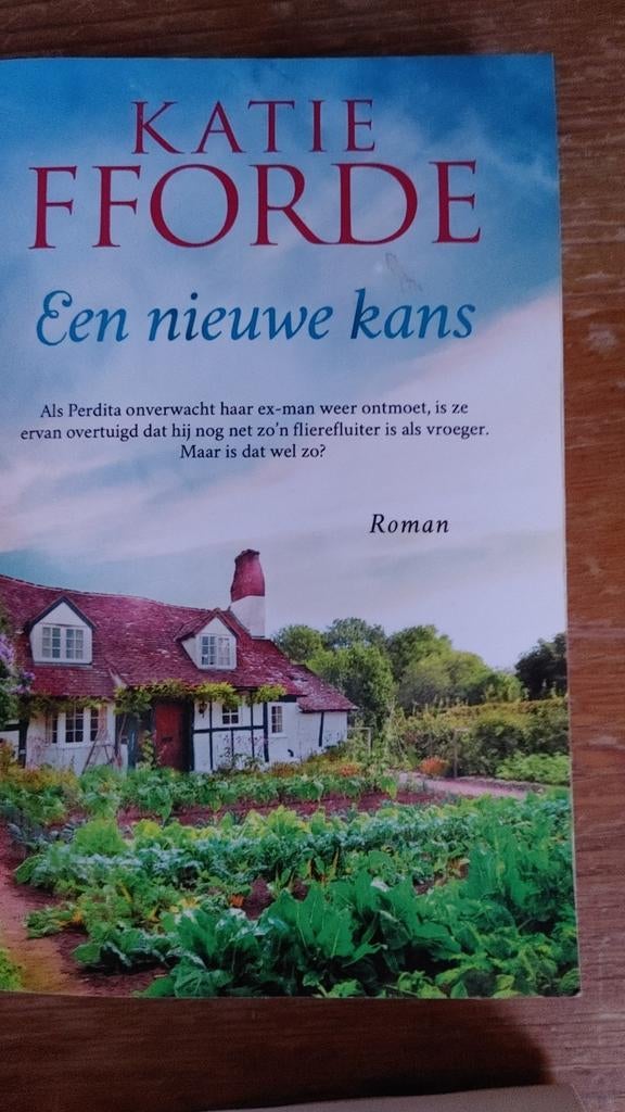 Katie Fforde - Een nieuwe kans (Roman), Boeken, Ophalen of Verzenden, Gelezen, Katie Fforde, Europa overig