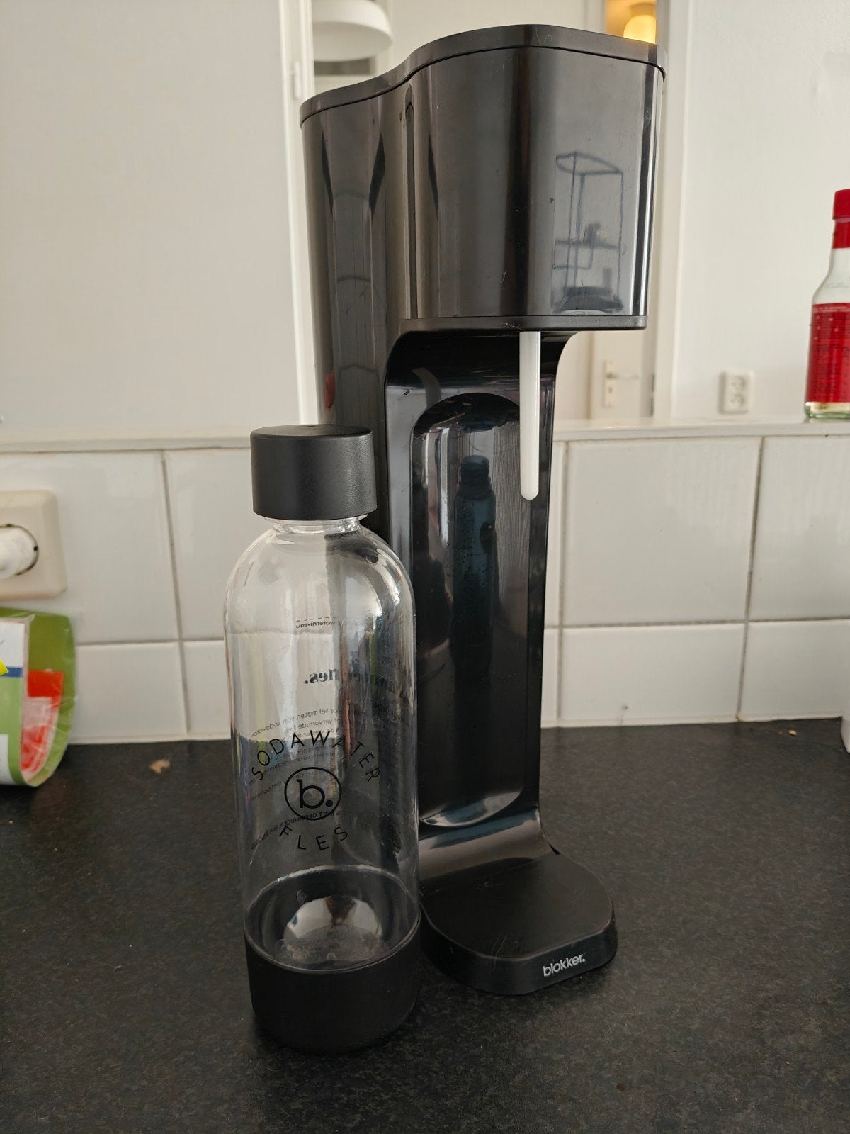 Blokker Sodawater Maker Zwart met fles, Ophalen, Zo goed als nieuw