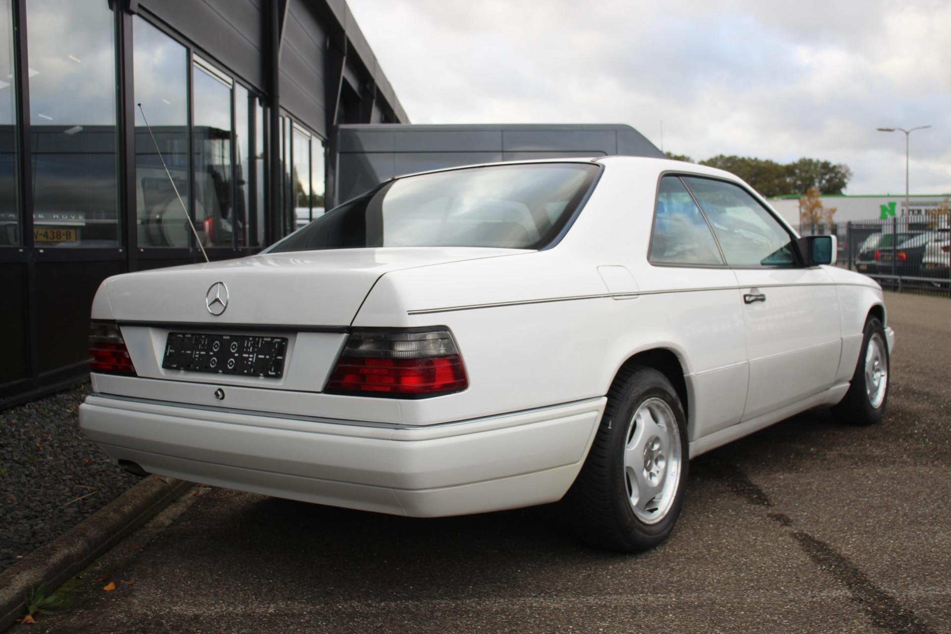 Mercedes-Benz 200-serie 200-500 (W124) 220 CE Automaat, ORIG, foto 5