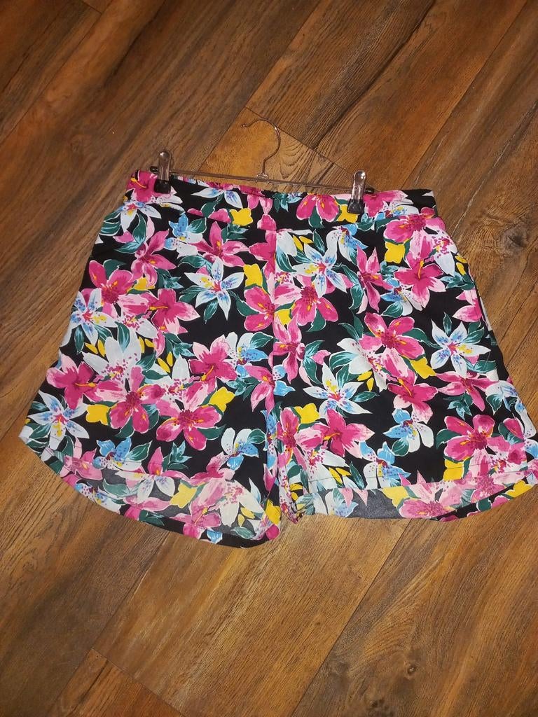 Leuke korte broek van Only, maat XL, Kleding | Dames, Kort, Maat 46/48 (XL) of groter, Ophalen of Verzenden, Zo goed als nieuw