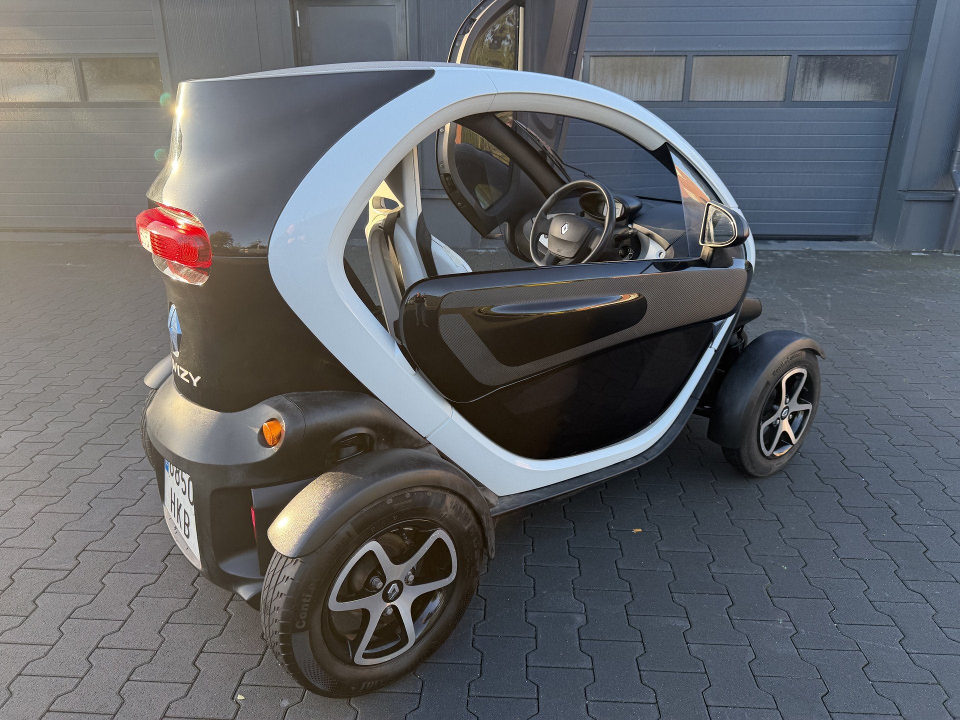 Renault Twizy Technic Bj 2012 Elektrisch rijden met een glim, Auto's, Automaat, Dealer onderhouden, Achterwielaandrijving, Gebruikt