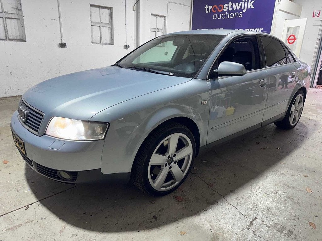 Audi - A4 Limousine - 3.0 V6 Exclusive AUTOMAAT - 62-JF-DH, Auto's, Audi, Gebruikt, Sedan, Euro 4, Te koop