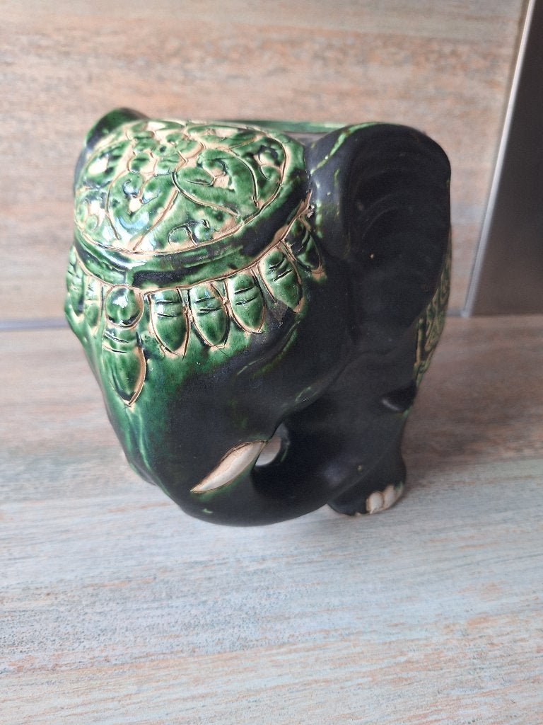 Groene Keramieken Olifant Bloempot - Handbeschilderd, Antiek en Kunst, Ophalen