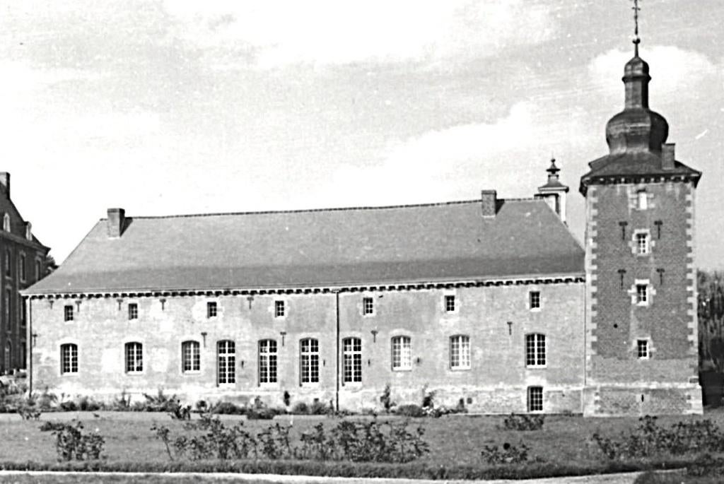 946989	Gulpen	Limburg	1971 Kasteel Neubourg	Gelopen, Verzamelen, Ophalen of Verzenden, 1960 tot 1980, Gelopen, Limburg