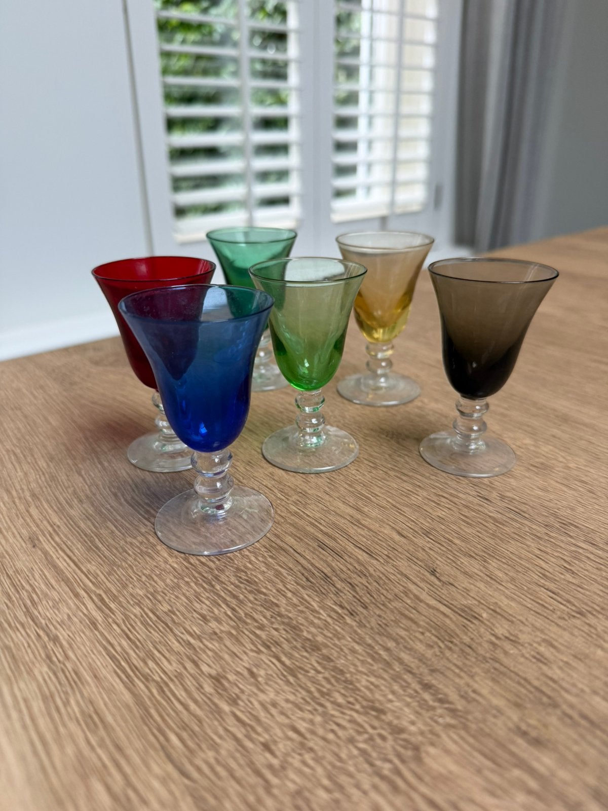 Frans gekleurde borrelglaasjes, Ophalen of Verzenden, Zo goed als nieuw, Borrel- of Shotglas