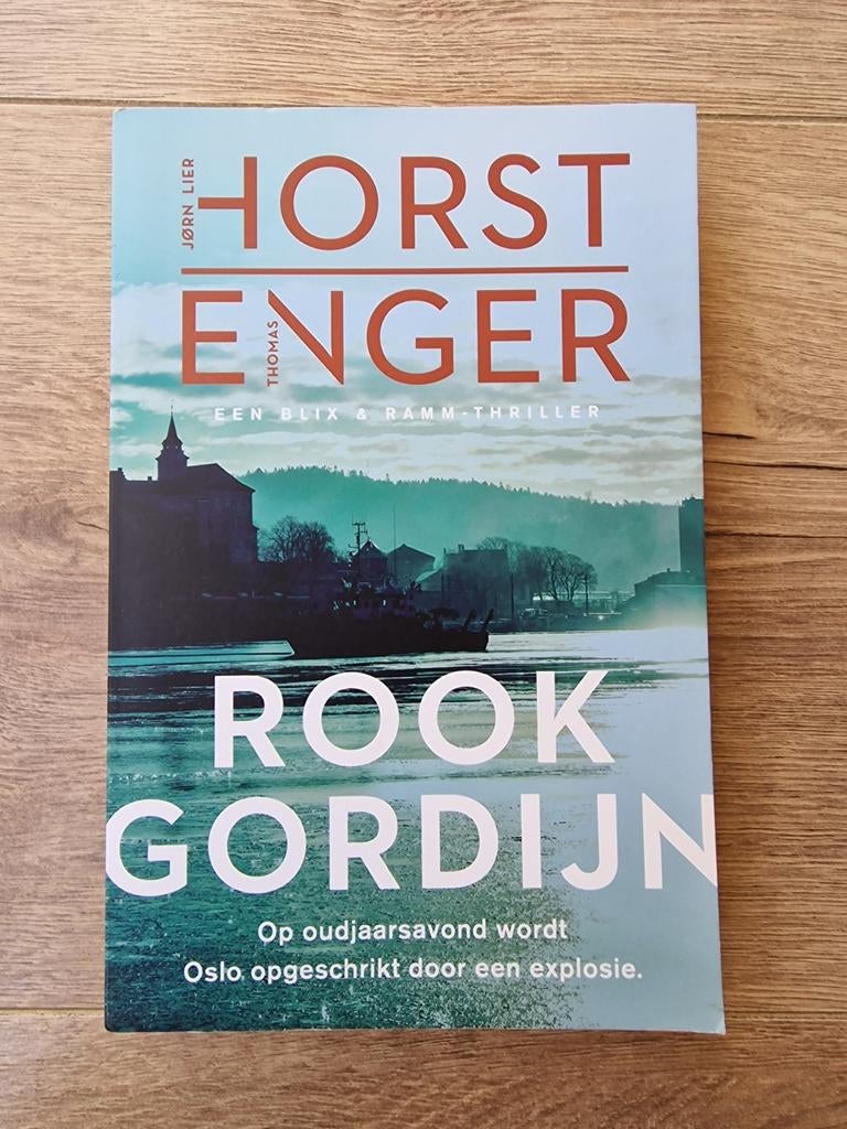 Rookgordijn - Jørn Lier Horst & Thomas Enger (Blix & Ramm), Ophalen of Verzenden, Gelezen, Jørn Lier Horst & Thomas Enger