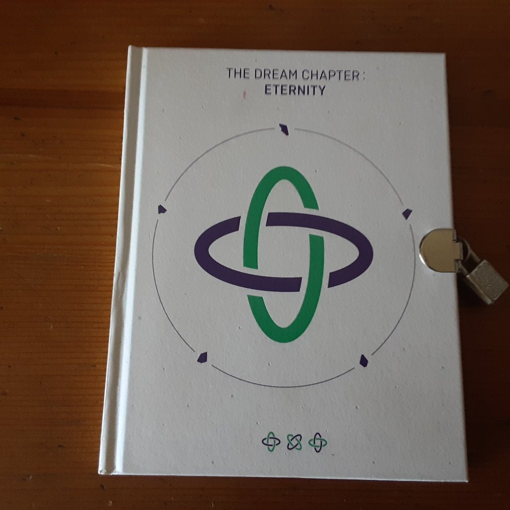 The  Dream Chapter K pop groep TXT fotoboek met CD, Ophalen, Zo goed als nieuw, Pop