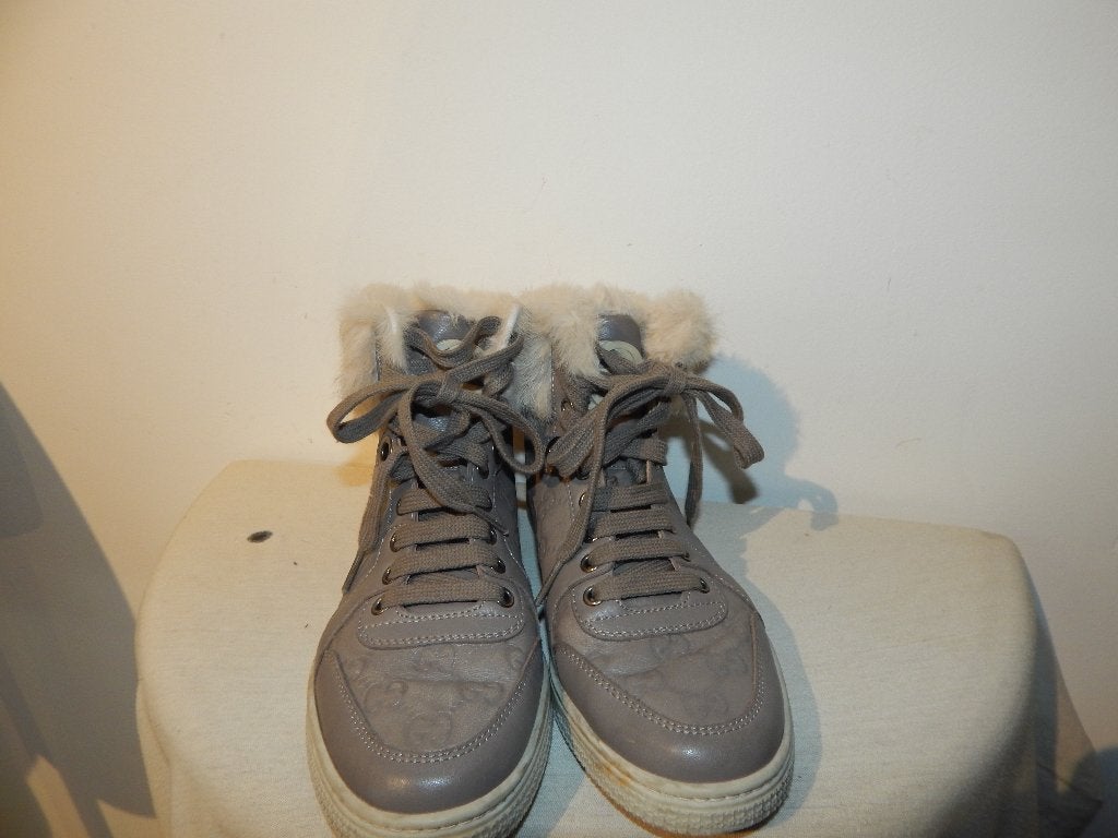 Gucci enkel hoge sneakers monogram print bont voering 36, Kleding | Dames, Schoenen, Verzenden, Grijs, Gedragen, Gucci