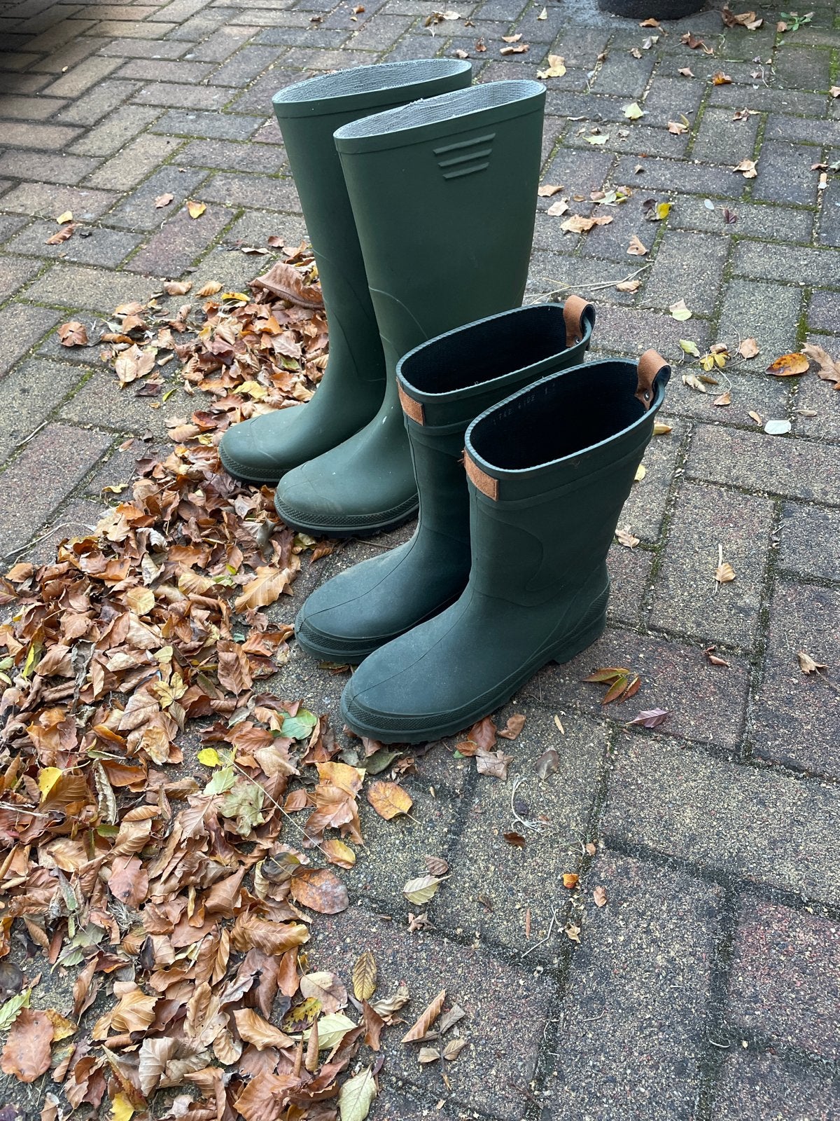 Groene rubberen laarzen - twee paar, Ophalen of Verzenden, Gebruikt, Dames, Laarzen