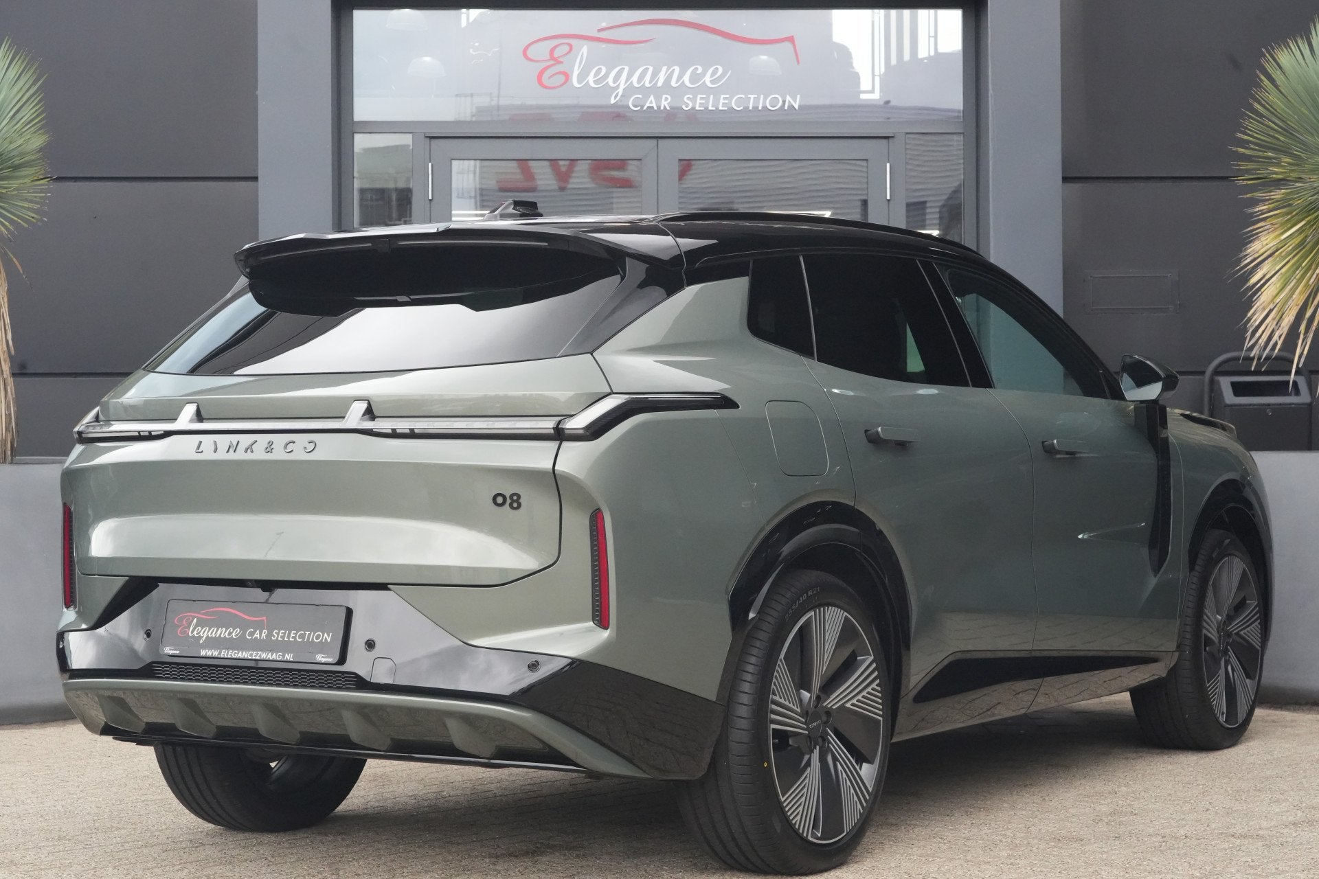 Lynk & Co 08 1.5 More | 350 PK | 200 KM EV | PANO | HARMAN K, Auto's, Gebruikt, Zwart, Leder, Bedrijf