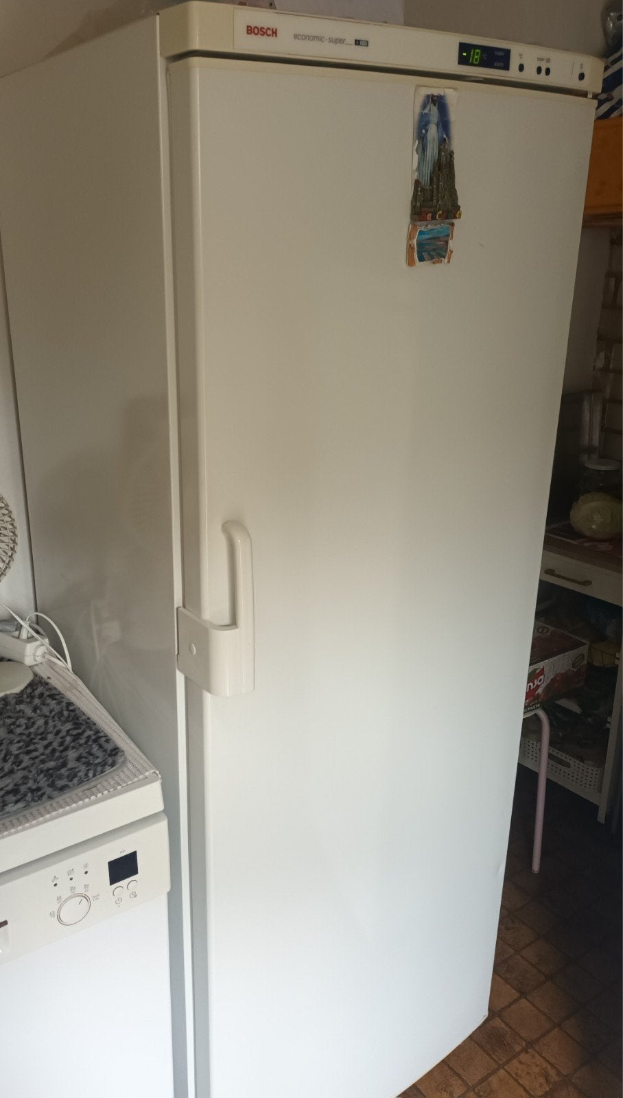 Bosch Economic-Super Vriezer, Witgoed en Apparatuur, Vriezers en Diepvrieskisten, Minder dan 60 cm, 160 cm of meer, Zo goed als nieuw