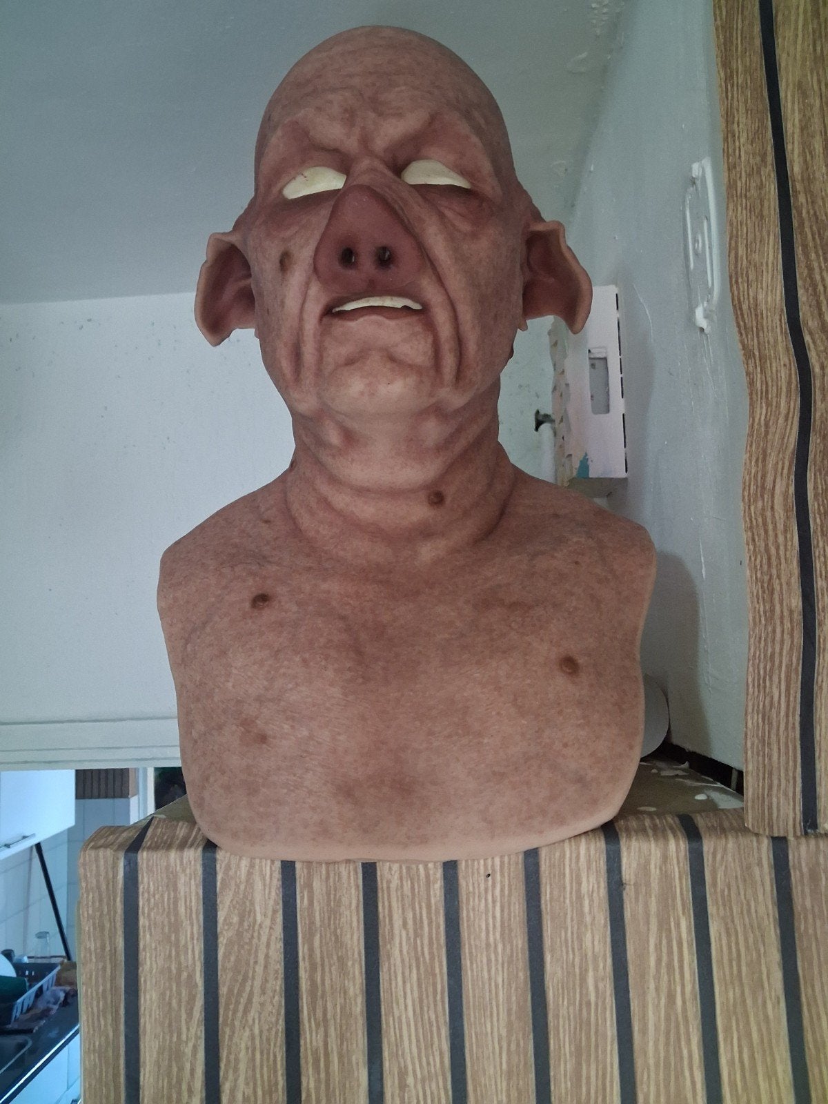 Jhon Pork Siliconen Masker - Realistisch en Gedetailleerd, Ophalen of Verzenden, Nieuw, Toneelattributen of Onderdelen