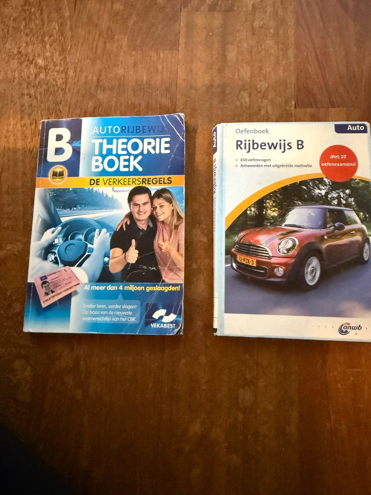 Autorijbewijs B Theorieboek + Oefenboek, Ophalen of Verzenden, Zo goed als nieuw, Overige niveaus