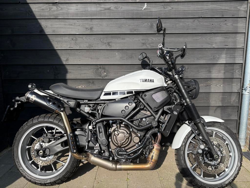 Yamaha XSR700 uniek vol opties xsr 700 mt07 ABS Akrapovic, Motoren, 2 cilinders, Motorrijbewijs A, Gebruikt, Particulier