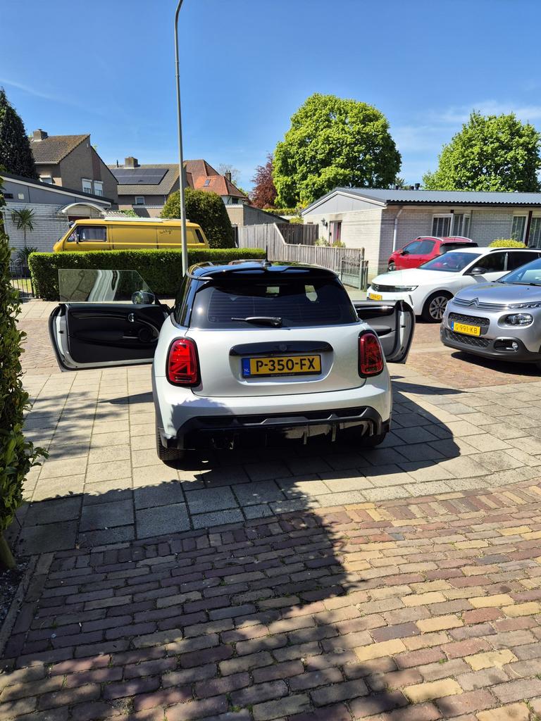 Foto 7 van Mini 3-deurs (f56) 1.5 136pk 2022 Wit