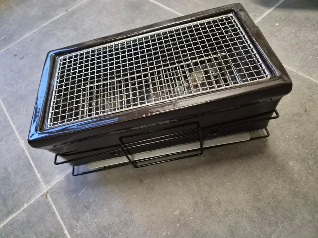 Compacte Japanse BBQ Grill - Ideaal voor tafelgebruik, Ophalen of Verzenden, Zo goed als nieuw, Onbekend
