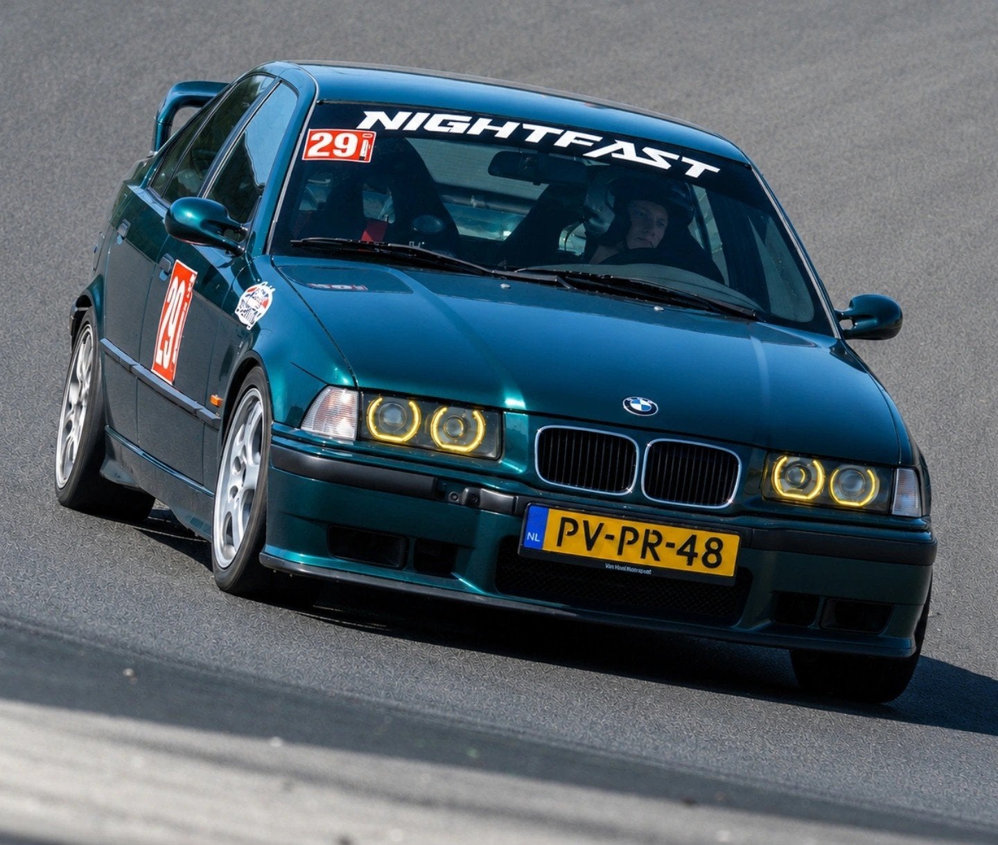 BMW E36 325i Sedan Raceauto – Betrouwbare circuitauto – 2:07, 1596 cc, Achterwielaandrijving, 1250 kg, 4 cilinders