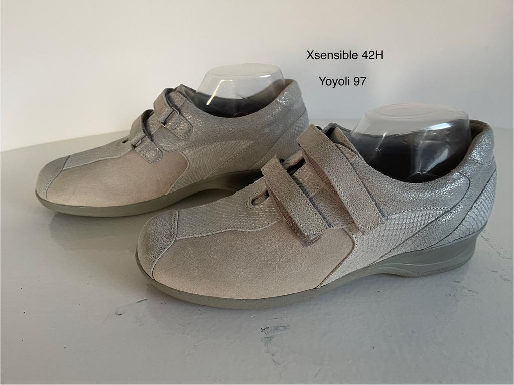 97 ) Xsensible 8H(42H) leren sneakers met klittenband, Ophalen of Verzenden, Zo goed als nieuw, Sportschoenen, Beige