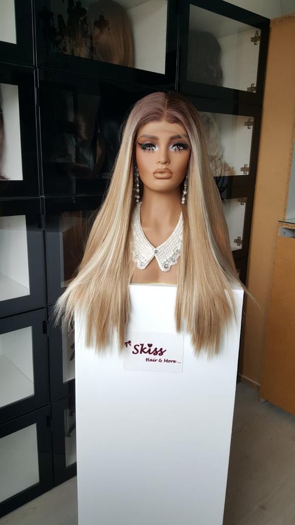 Luxe Lace Pruik: Uitgroei Midden + Licht blond - Stijl, Ophalen of Verzenden, Nieuw, Pruik of Haarverlenging