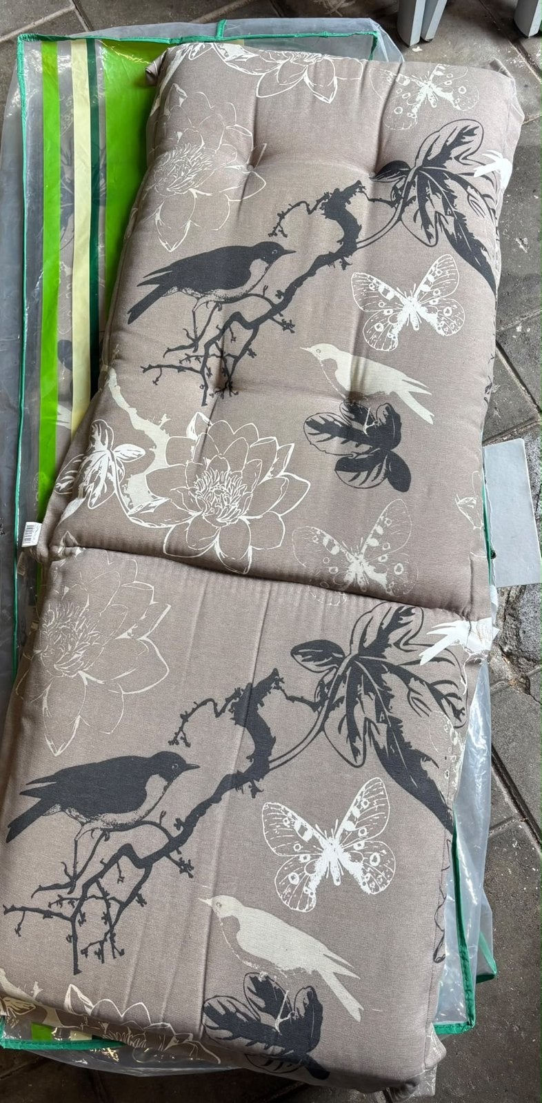 Mooie stoelkussens met vogel- en vlinderprint, Ophalen, Gebruikt