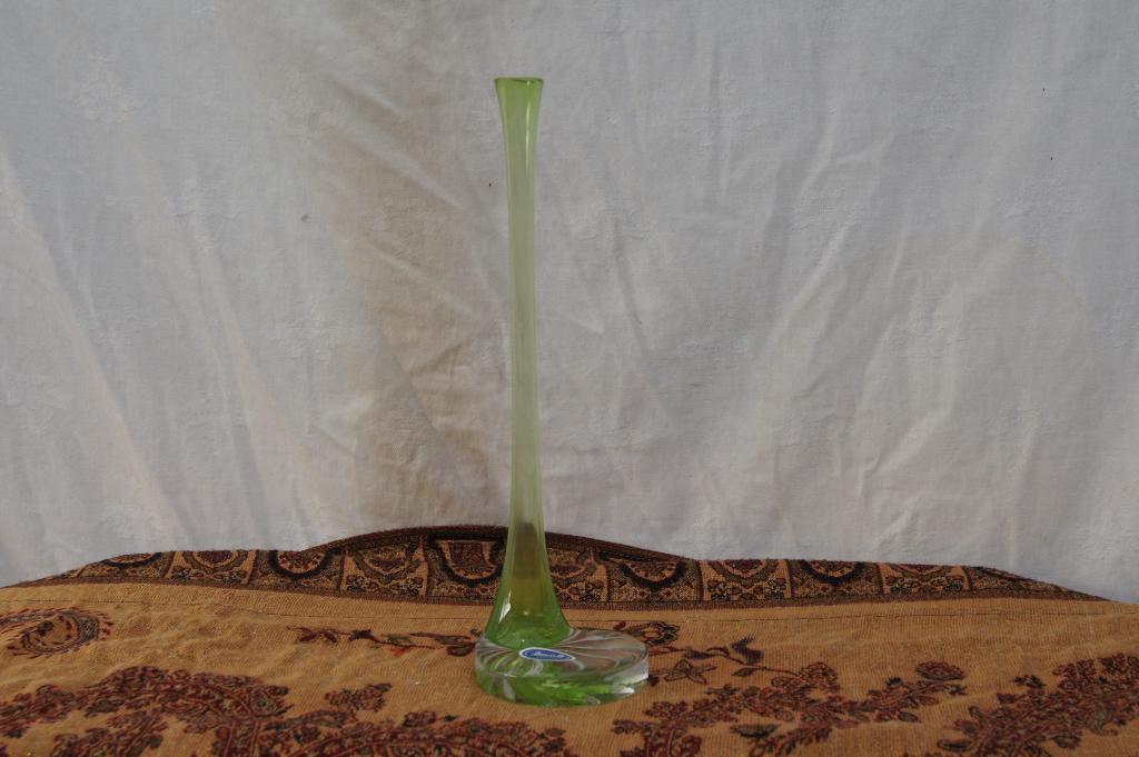 Rozen vaas van Joska / Egermann vaas, Antiek en Kunst, Antiek | Glas en Kristal, Ophalen of Verzenden