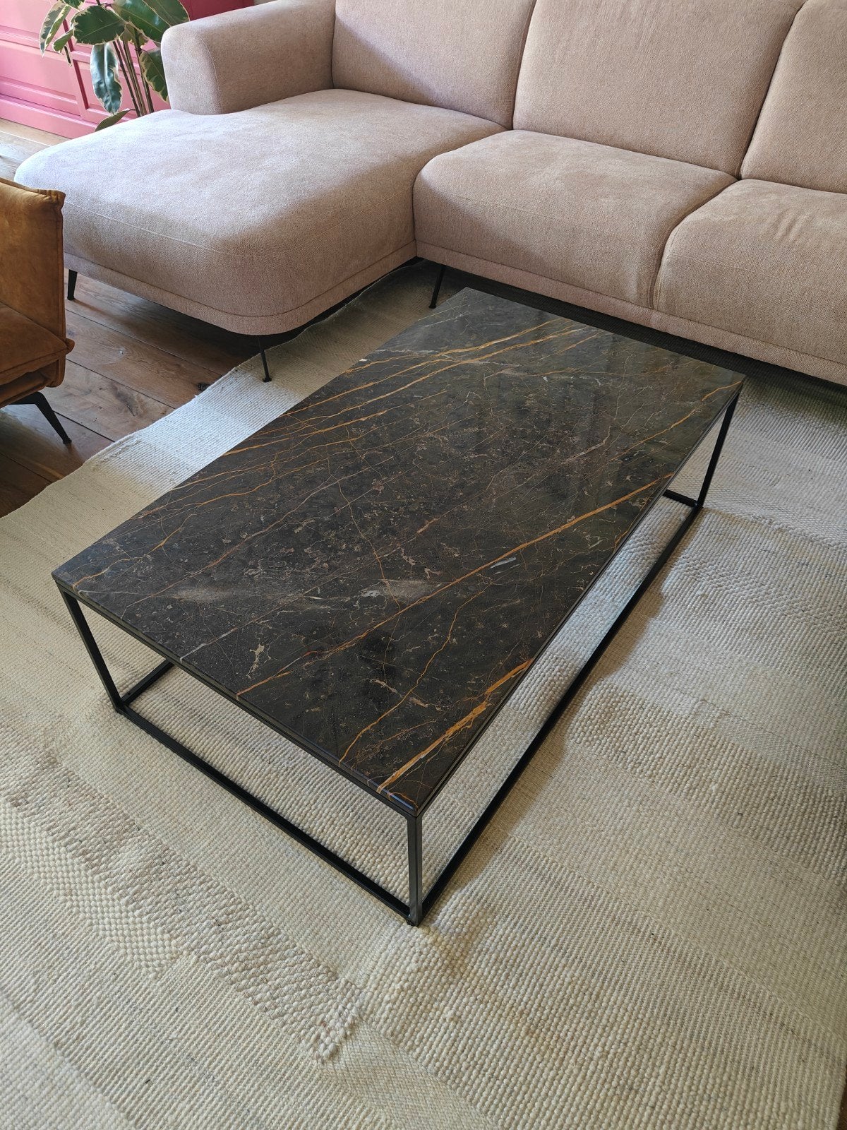Salontafel Nero Portoro marmer met zwart metalen frame, Ophalen, 100 tot 150 cm, Modern, Industrieel, Overige materialen