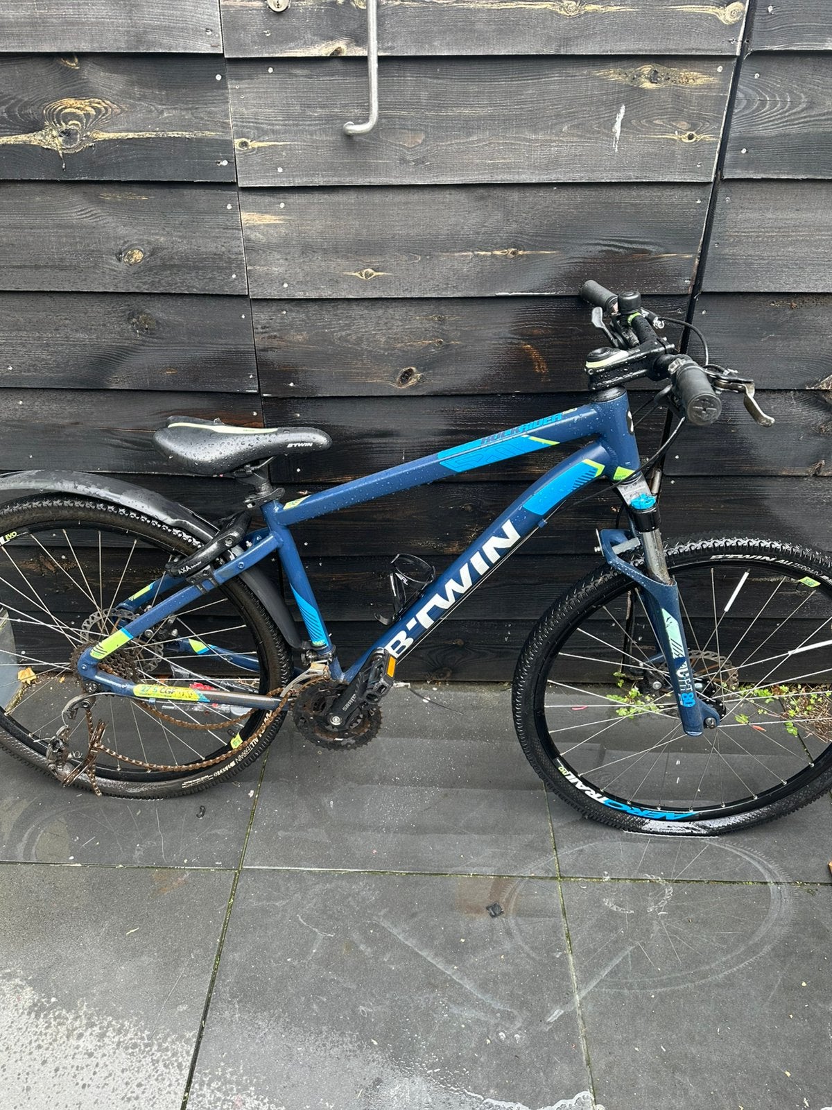 B’Twin Rockrider 520 27,5” M – Mountainbike, Fietsen en Brommers, Hardtail, Zo goed als nieuw, Schijfrem, Ophalen