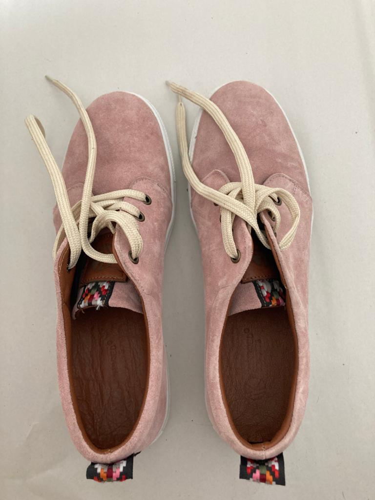 Roze suède sneakers - Maat 42, Ophalen of Verzenden, Gedragen, Roze, Sneakers of Gympen
