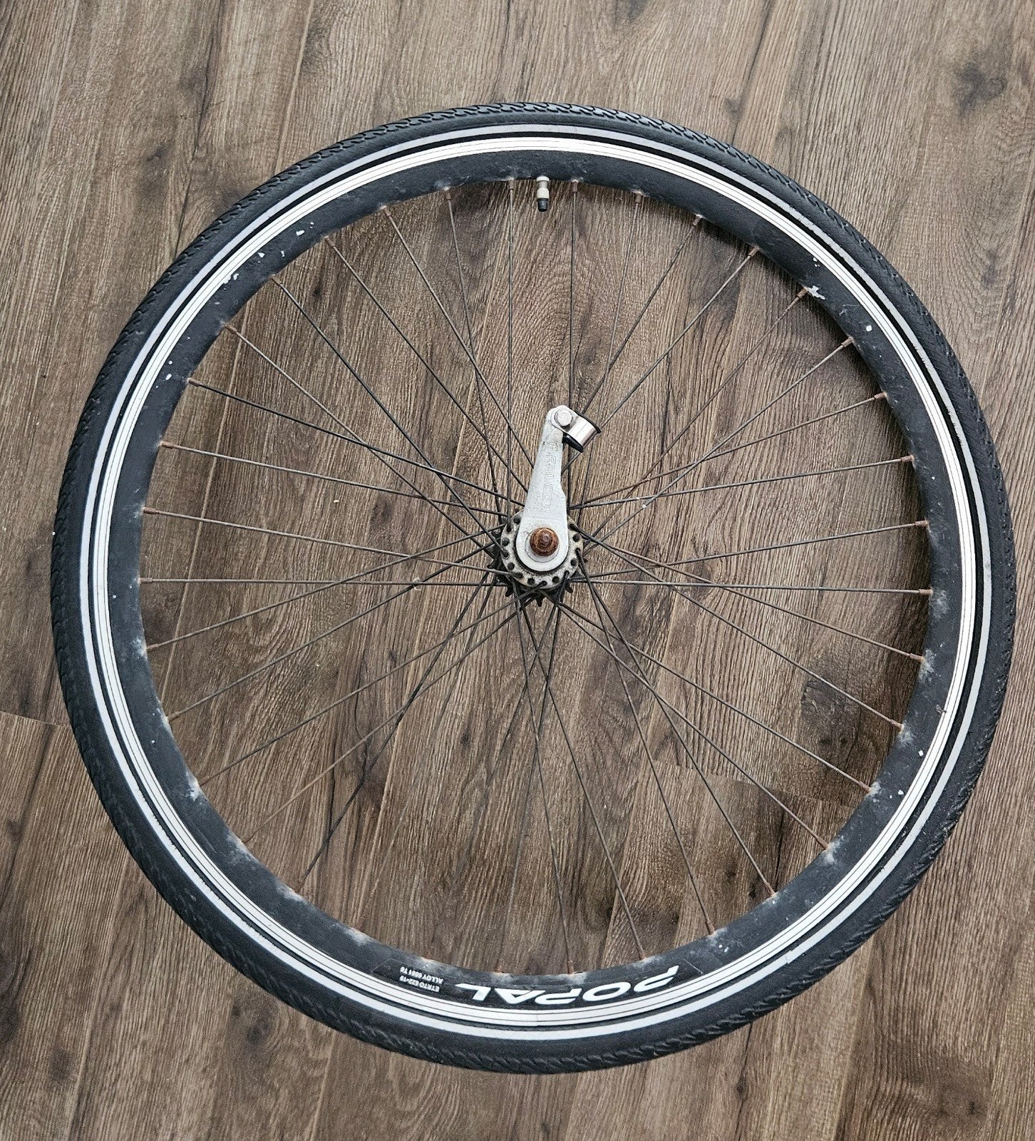 Fietswiel achterwiel 28 inch terugtraprem, Fietsen en Brommers, Ophalen, Band