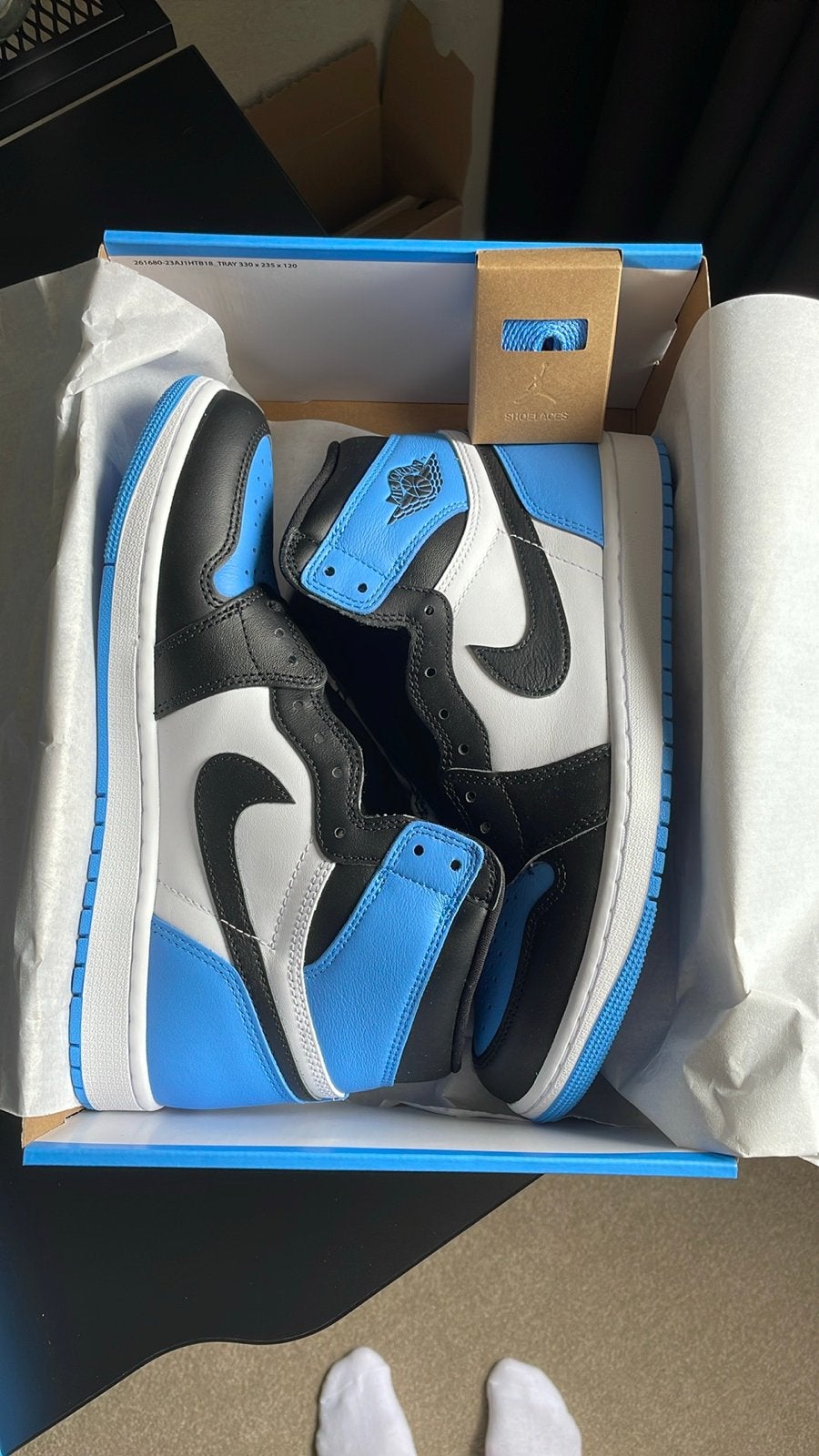 Nike Air Jordan 1 Retro High OG UNC Toe, Kleding | Heren, Ophalen of Verzenden, Nieuw, Overige kleuren, Sneakers of Gympen