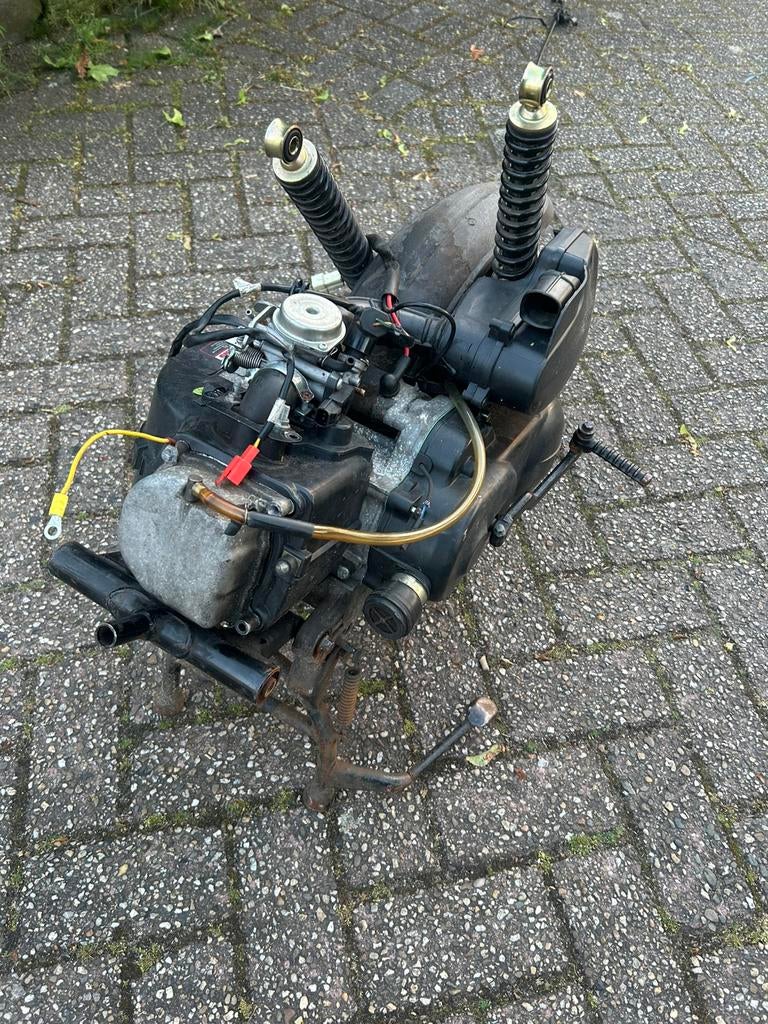 Gy6 injectie blok, Ophalen, Zo goed als nieuw, Blok
