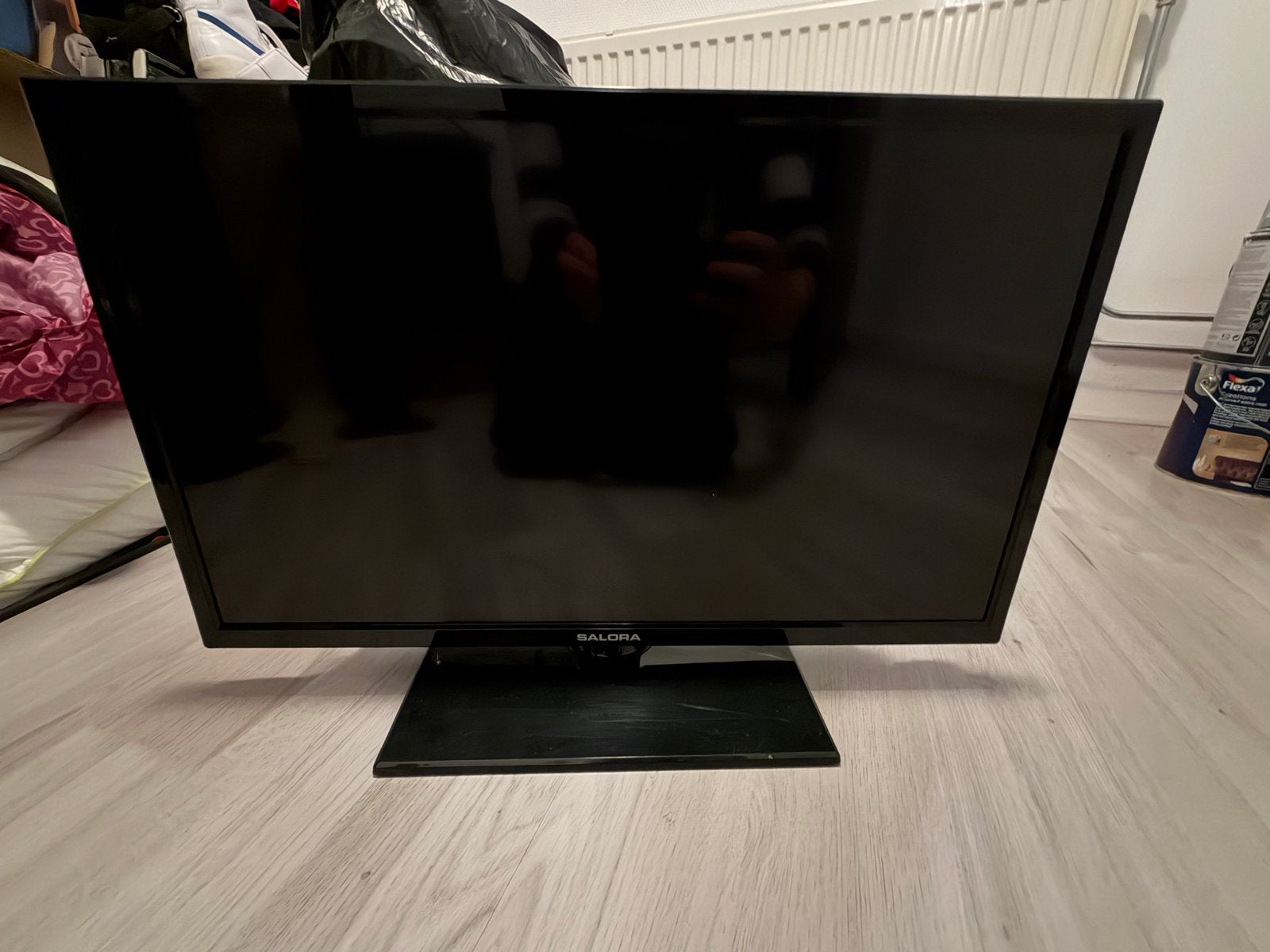 Salora 22" FHD LED TV met HDMI, Scart, VGA, USB, Audio, Tv en Foto, 40 tot 60 cm, Full HD (1080p), Ophalen, Overige merken