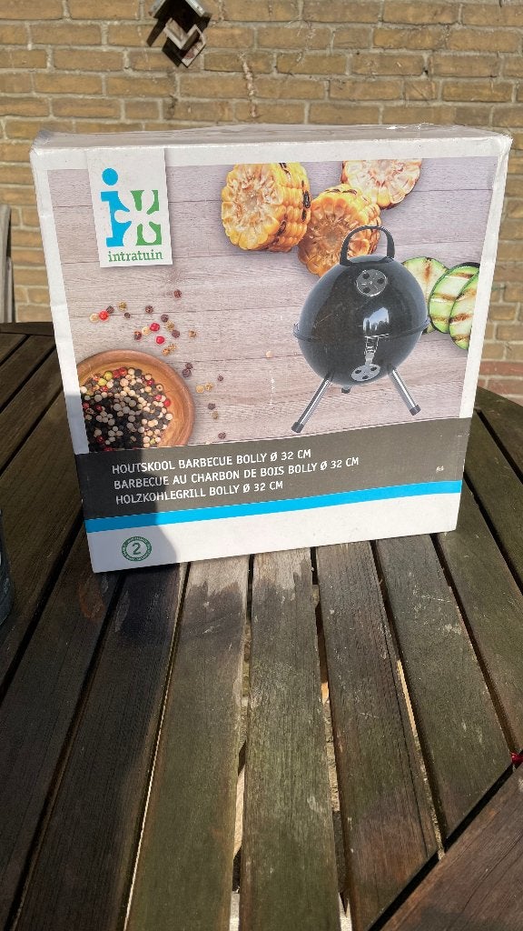 Houtskool Barbeque met HoutskoolStarter, Ophalen, Nieuw, Intratuin Houtskool Barbeque Bolly, Met accessoires