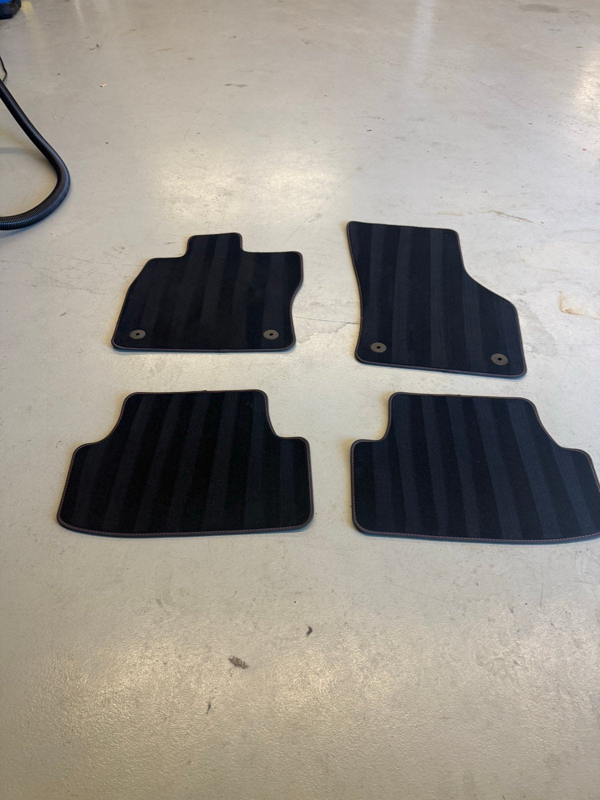 Automatten Volkswagen Golf 8 GTI - Zo goed als nieuw, Ophalen of Verzenden, Zo goed als nieuw