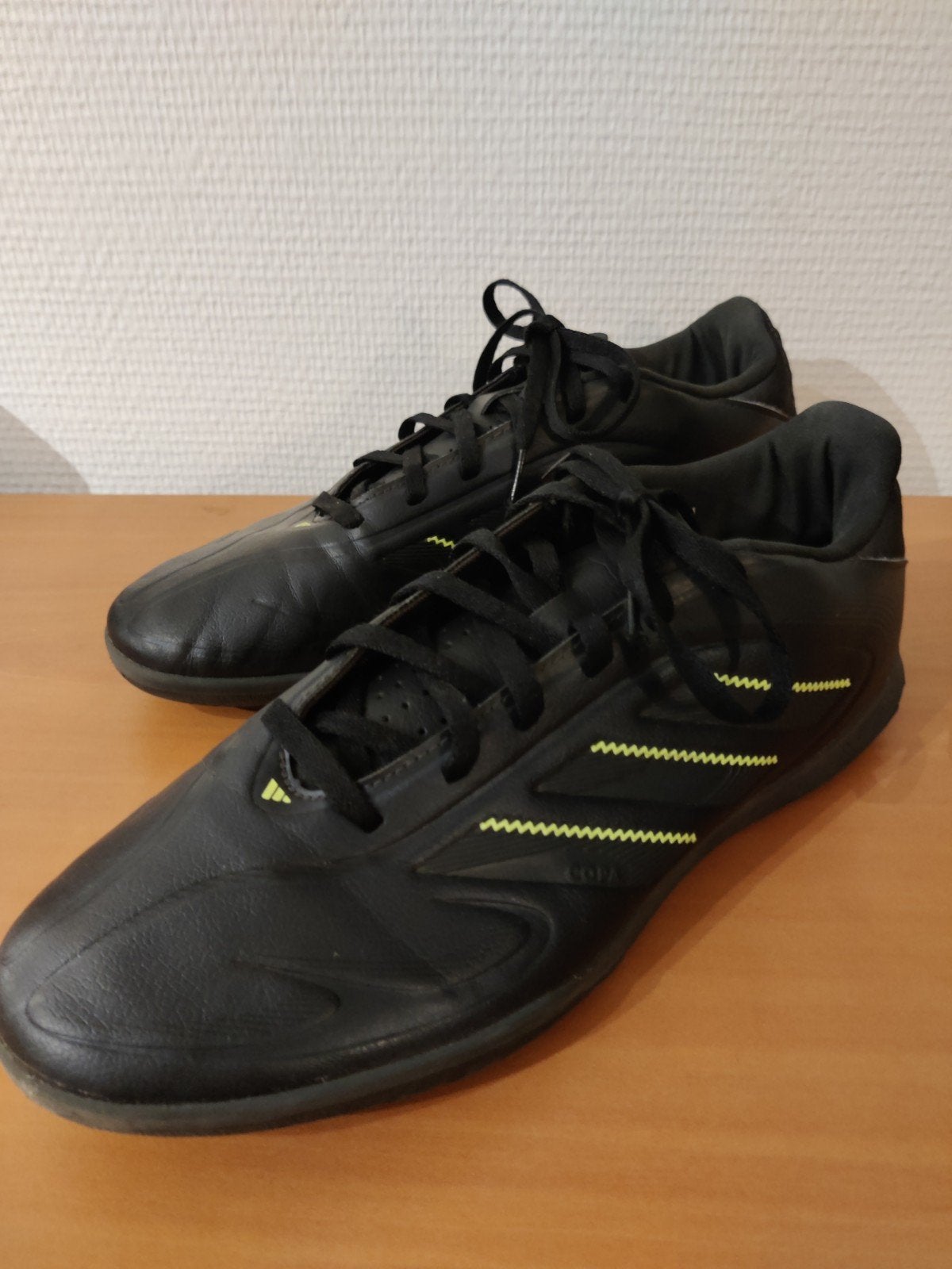 Adidas Copa zaalvoetbalschoenen maat 43,5, Ophalen of Verzenden, Gebruikt, Schoenen