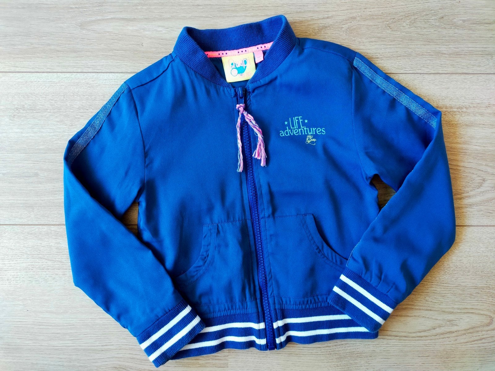 Zgan! Supermooi dun blauw zomerjasje van Quapi! Mt 110/116, Kinderen en Baby's, Kinderkleding | Maat 110, Meisje, Ophalen of Verzenden