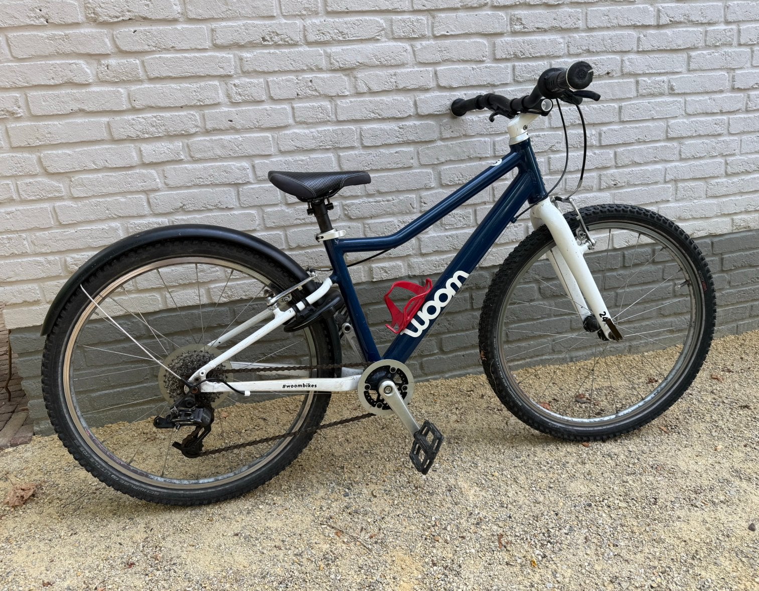 Woom 5 - 24 inch – donkerblauw, Fietsen en Brommers, Fietsen | Kinderfietsjes, Ophalen, Gebruikt, Velgrem, 20 inch of meer