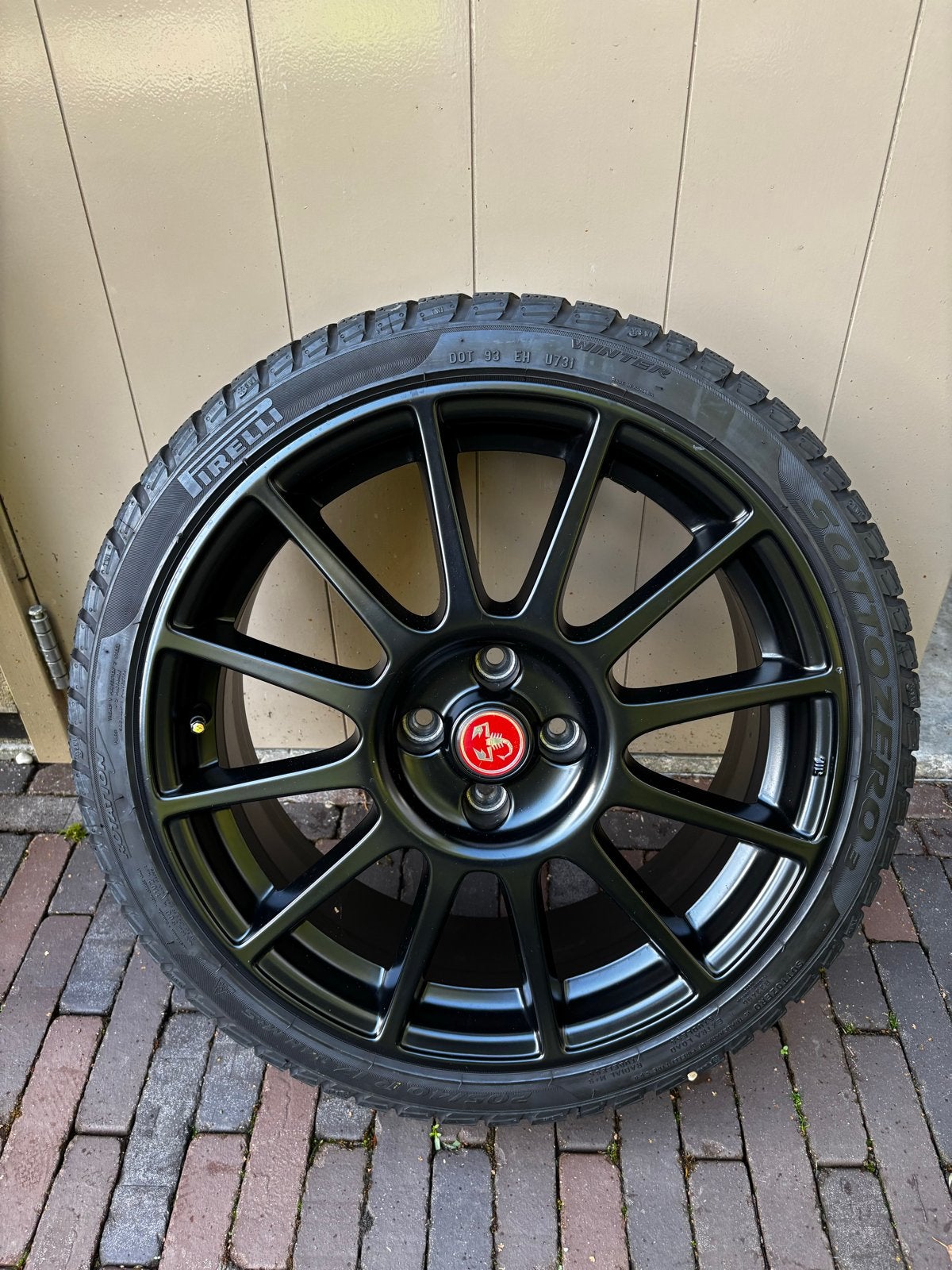Winterset velgen + banden Fiat Abarth/500 4x98 Pirelli, Auto-onderdelen, Ophalen, Gebruikt, Banden en Velgen, 17 inch