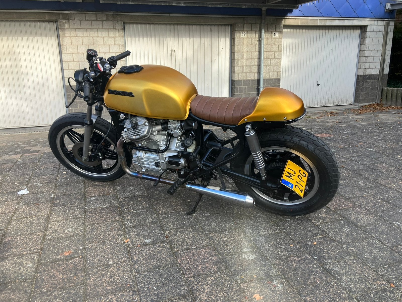 Aangeboden Honda CX 500, Cardan-aandrijving, 2 cilinders, Particulier, Naked bike