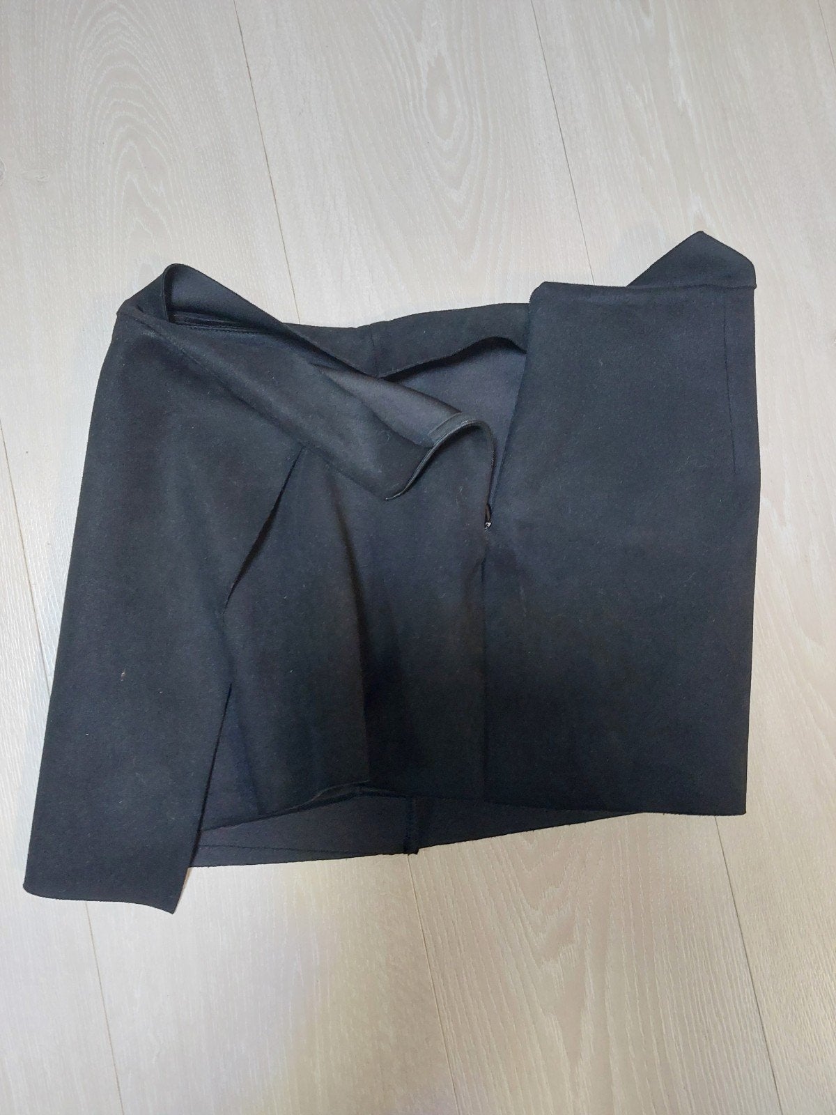 Zwarte korte rok - Maat M, Maat 38/40 (M), Ophalen of Verzenden, Gedragen, Boven de knie