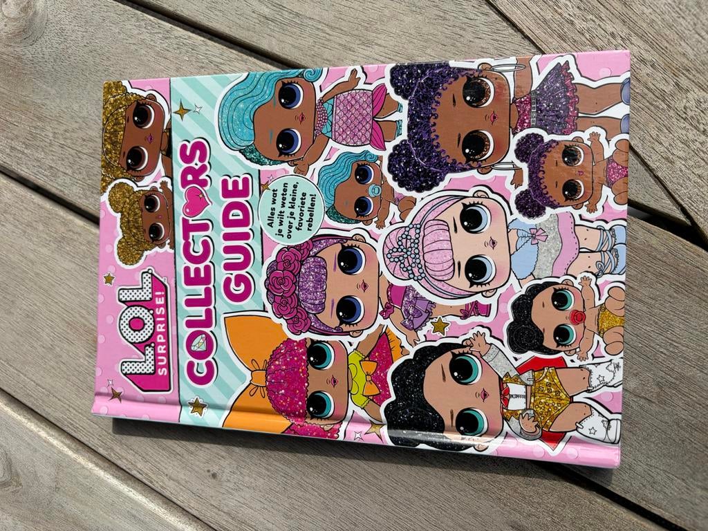 L.O.L. Surprise! Collectors Guide Boek, Boeken, Ophalen of Verzenden, Zo goed als nieuw, 3 tot 4 jaar