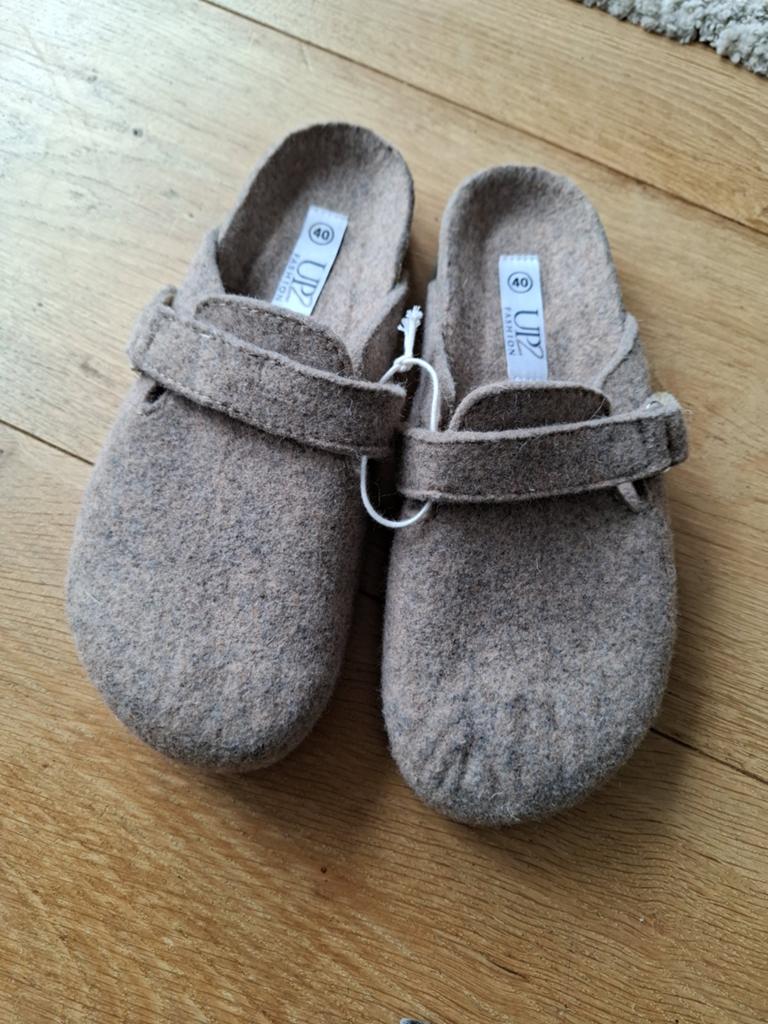 Beige stoffen klompen maat 40 - UP2 Fashion, Ophalen of Verzenden, Zo goed als nieuw, Beige