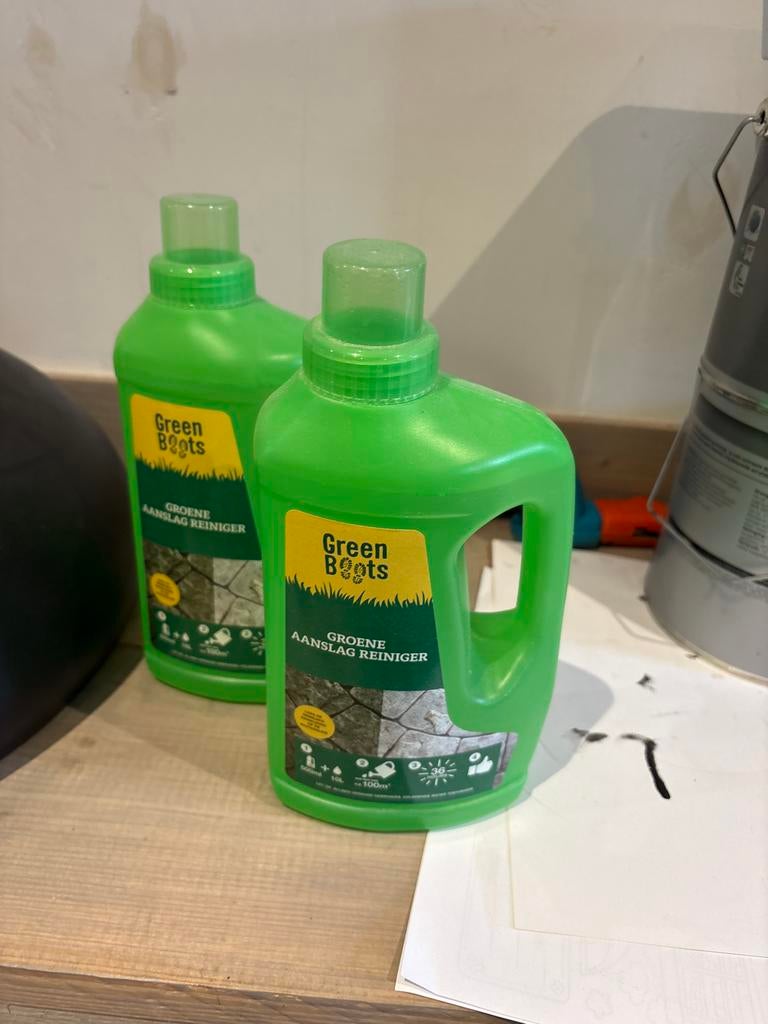 Twee flessen Green Boots Groene Aanslag Reiniger, Ophalen of Verzenden, Nieuw, Aanslagreiniger