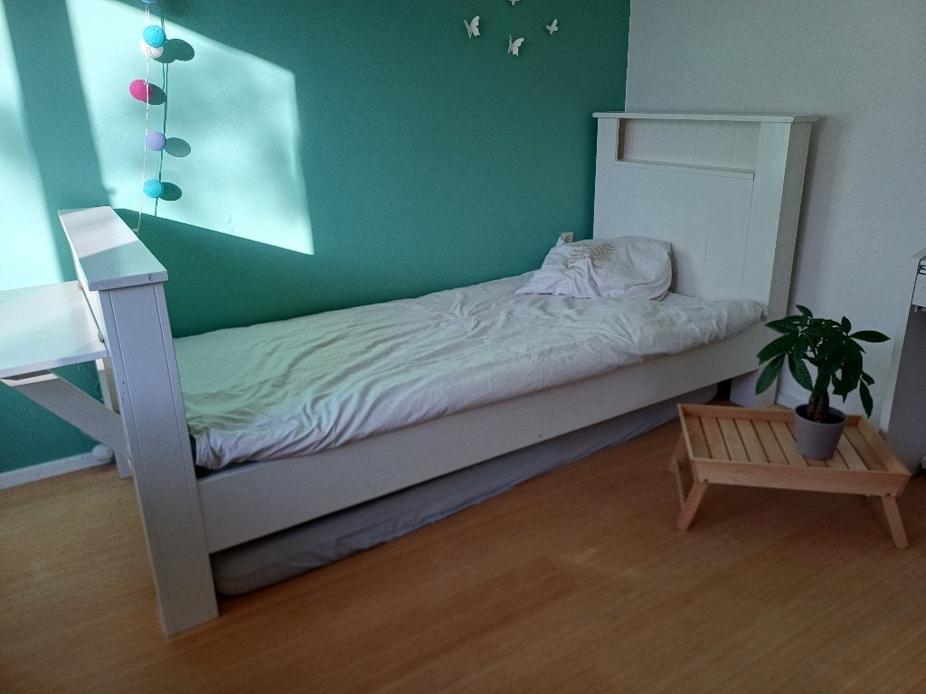Wit grenen bed, Kinderen en Baby's, Kinderkamer | Bedden, Gebruikt, 180 cm of meer, 85 tot 100 cm, Lattenbodem, Ophalen