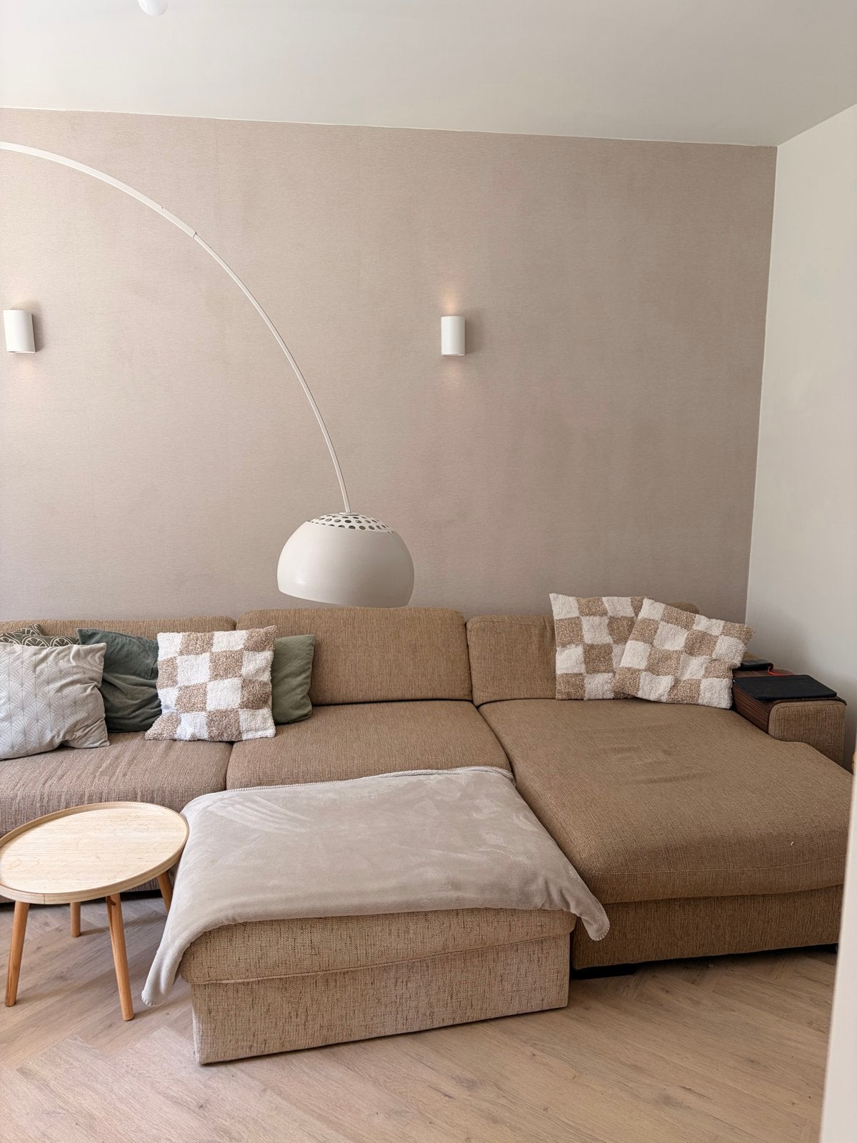 Moderne Booglamp met zwart Marmeren Voet - Crèmekleurig, Huis en Inrichting, Ophalen, Gebruikt, Metaal, 200 cm of meer