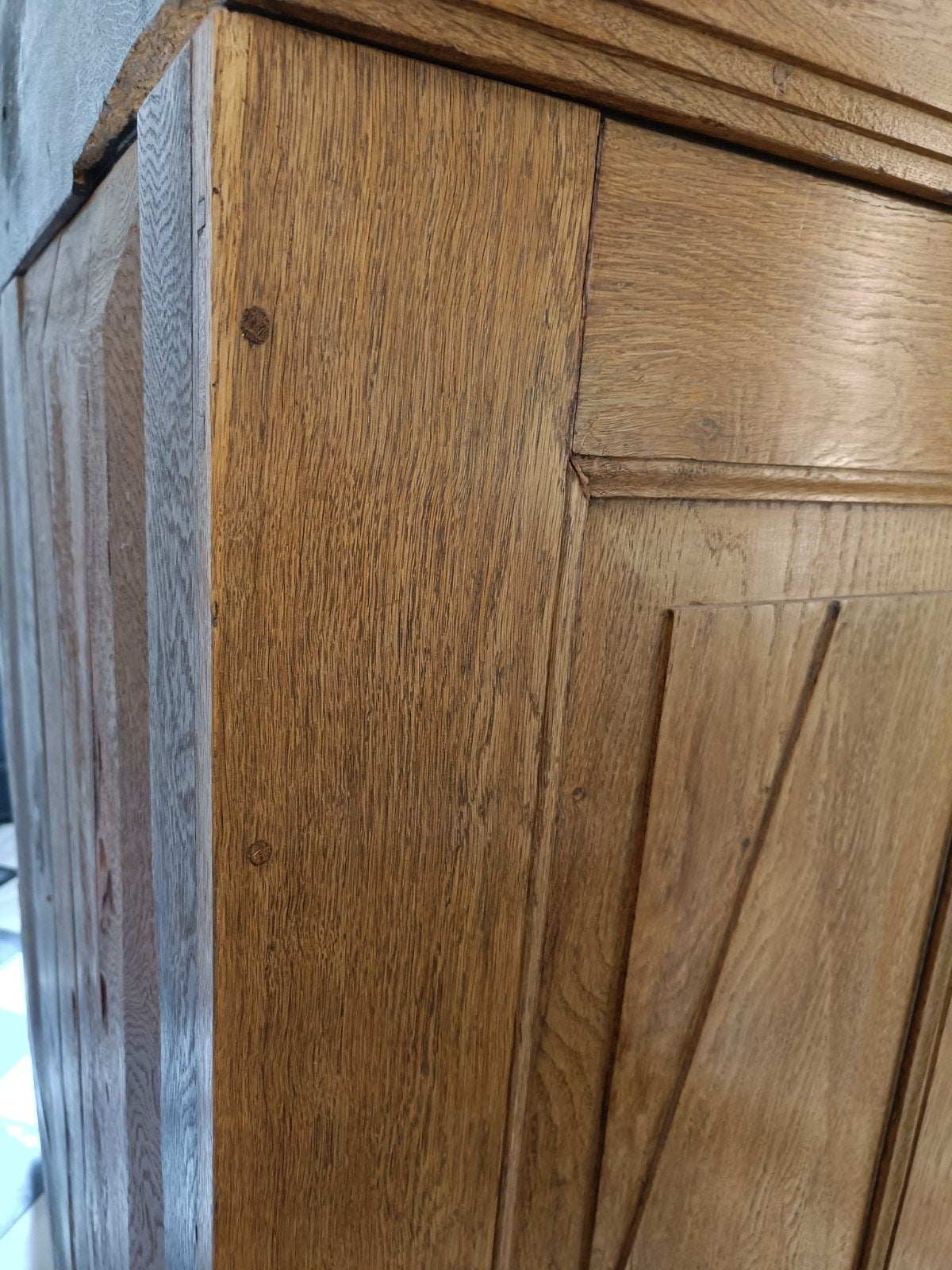 Foto 4 van Franse Armoire Rustique Kledingkast - Massief Eiken
