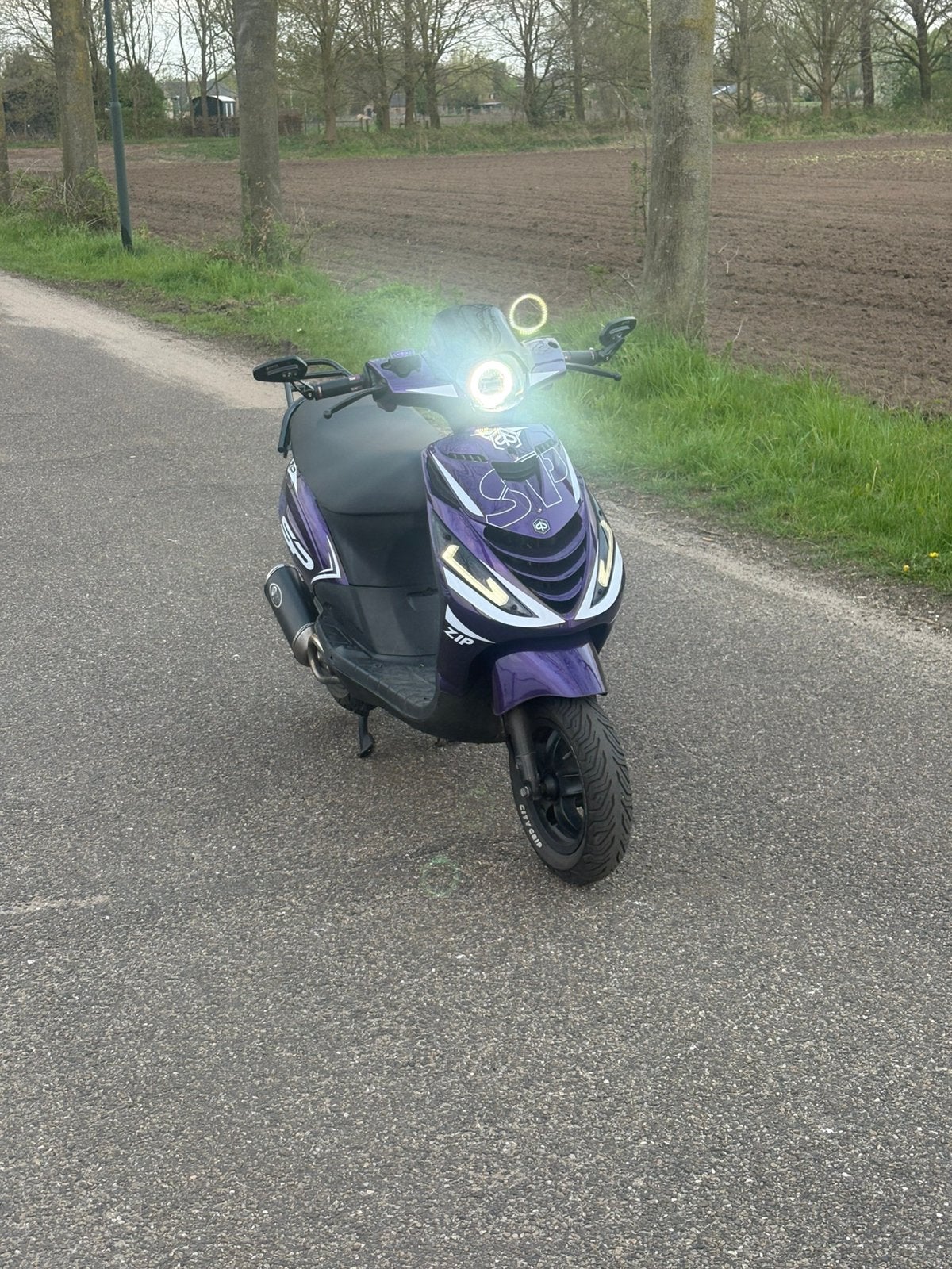 PIAGGIO ZIP 80cc 4t 2017, Fietsen en Brommers, Scooters | Piaggio, Ophalen, Zo goed als nieuw, Benzine, Zip