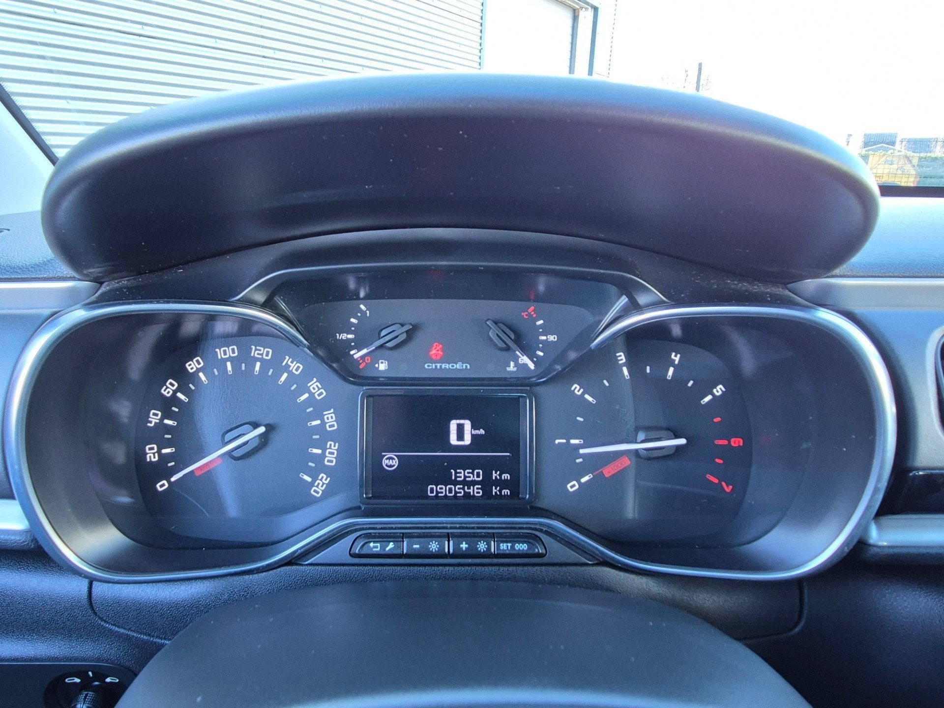 Foto 23 van Citroen C3 1.2 PureTech Shine New D-Riem Camera Carplay Stoe