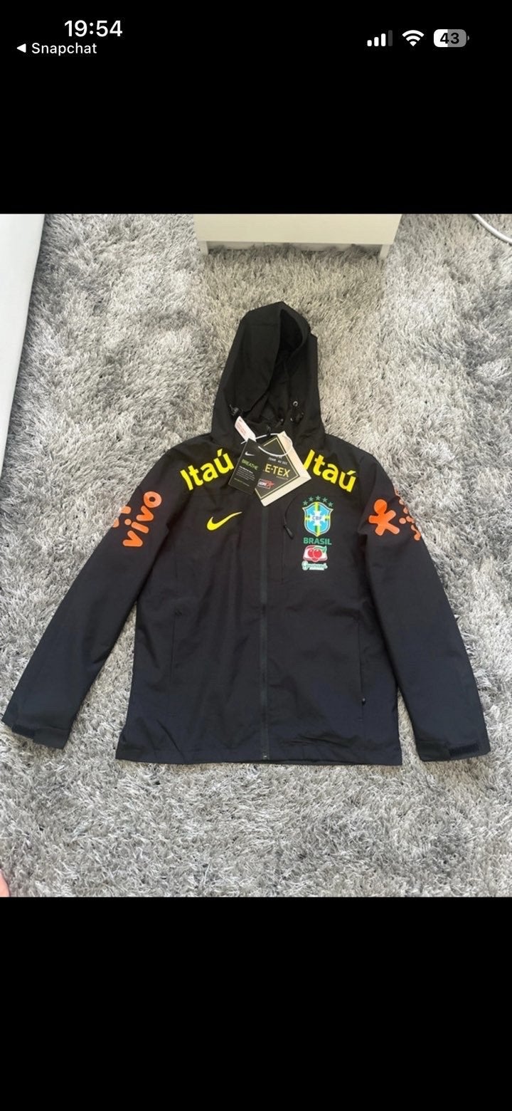 Nike Brazilië Gore-Tex Windbreaker Zwart - Nieuwstaat, Ophalen of Verzenden, Nieuw, Maat 46 (S) of kleiner, Zwart